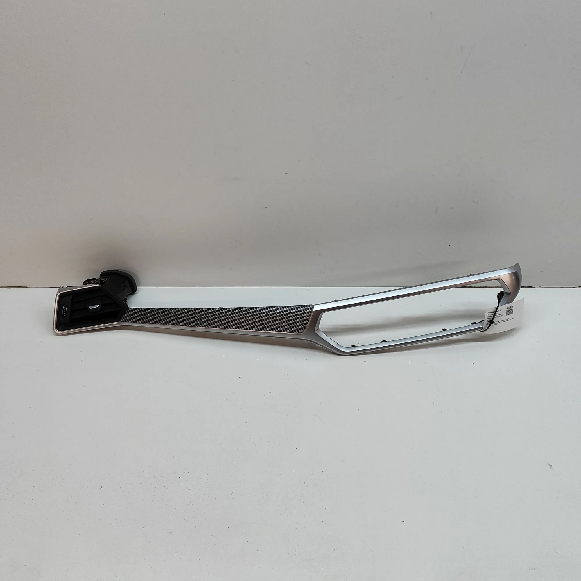 BMW 4 (G22 / G23 / G26)  Dashboard Trim Dashboard trim — BMW 4 Gran Coupe G26 (2021-PRE...