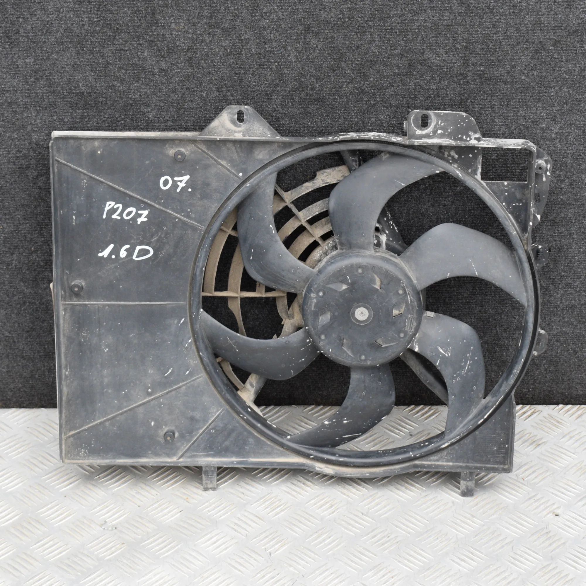 Peugeot 207 Engine Cooling Fan Shroud Engine Cooling Fan Shroud — PEUGEOT 207 WA_, WC...