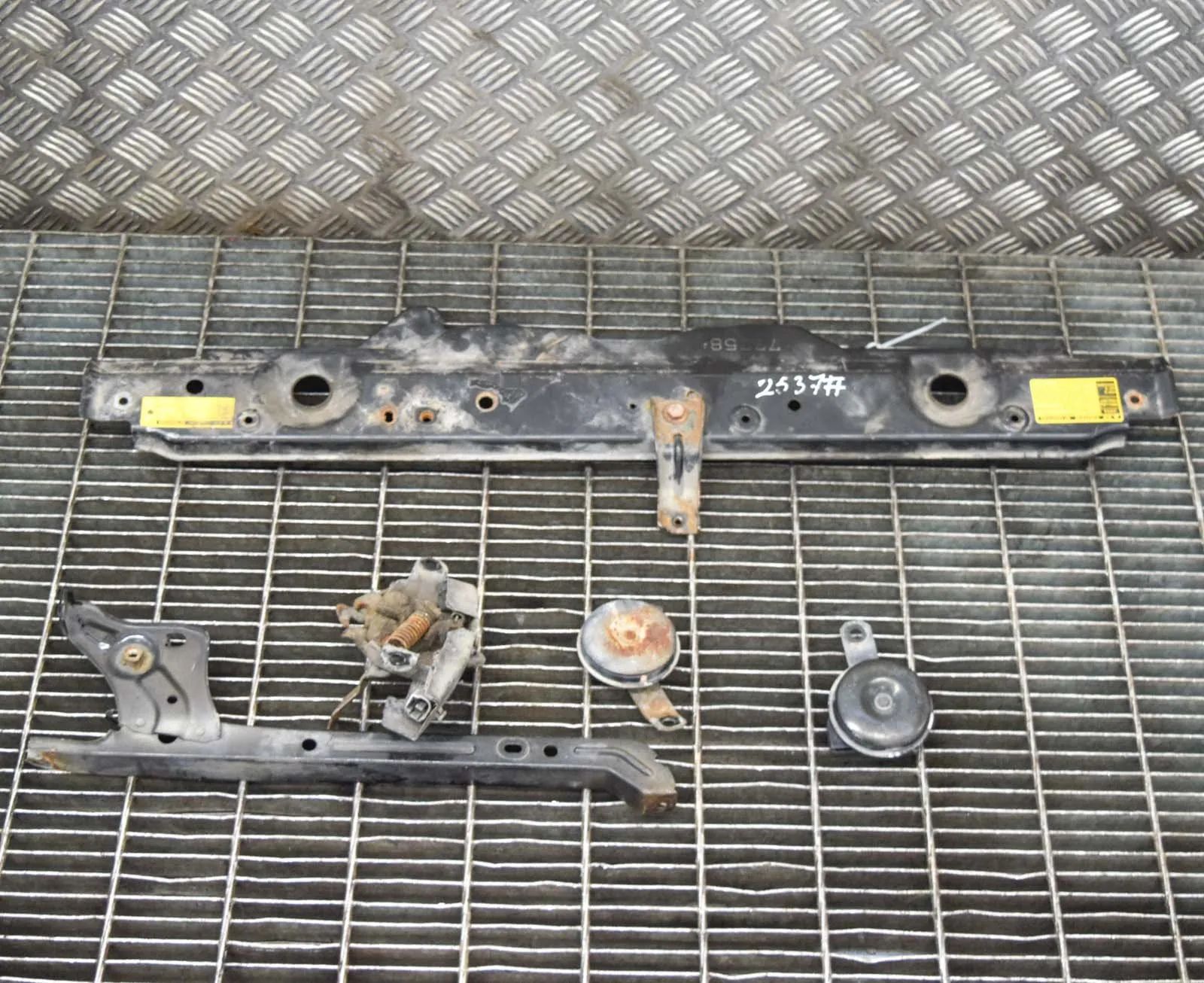 Toyota Prius Slam Panel Frame Upper Part Slam Panel Frame Upper Part — TOYOTA PRIUS Hatc...