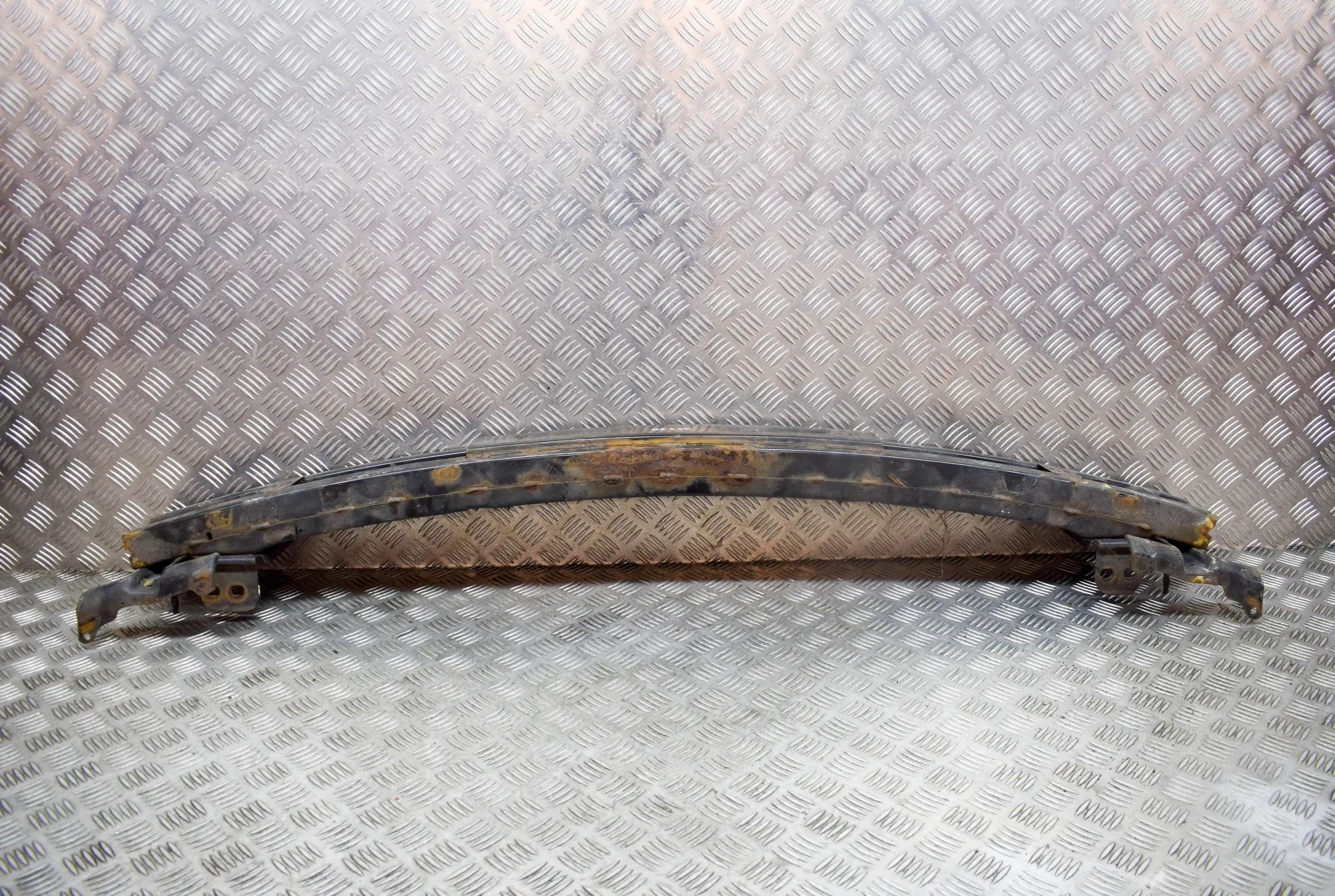 Kia Carnival Front Reinforcement Crash Bar Front Reinforcement Crash Bar — KIA CARNIVAL / ...