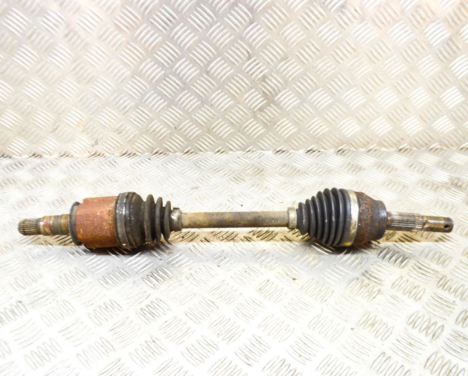 Infiniti FX (S50) Front Right Driveshaft Front Right Driveshaft — INFINITI FX (2002-2008...