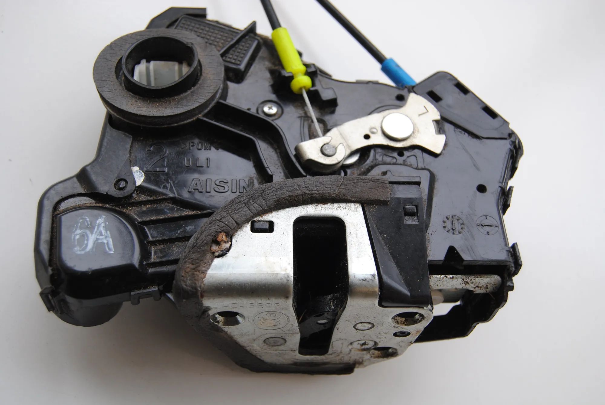Toyota Corolla Door lock — front left