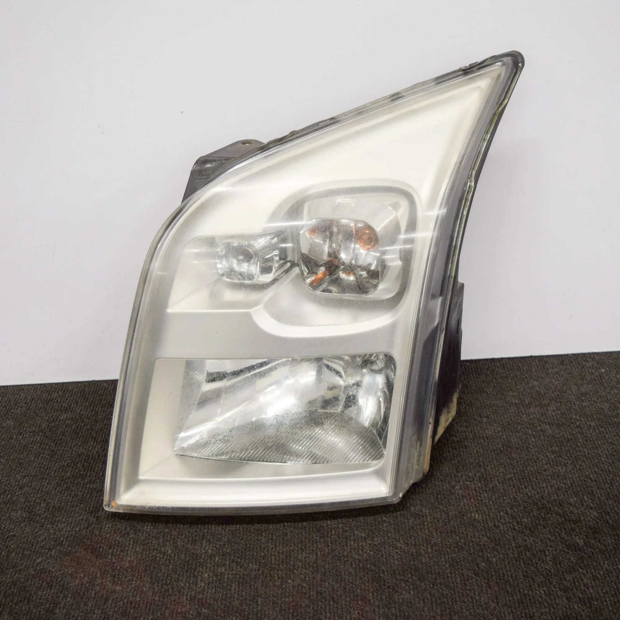 Ford Transit Connect / Tourneo Connect Front Left Headlight Front Left Headlight — FORD TRANSIT Van (2006-2...