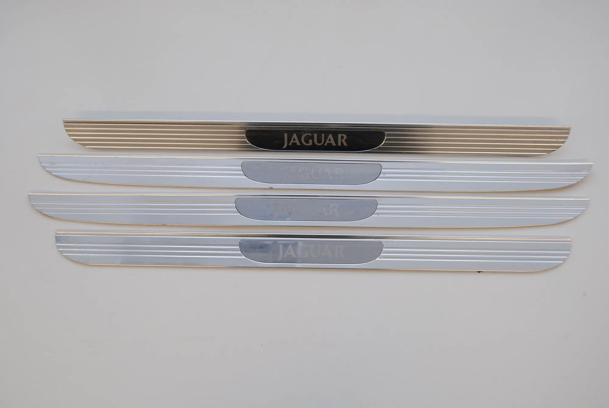 Jaguar X-Type Door Sill Trim Kit Door Sill Trim Kit — JAGUAR X-TYPE X400 (2001-2...