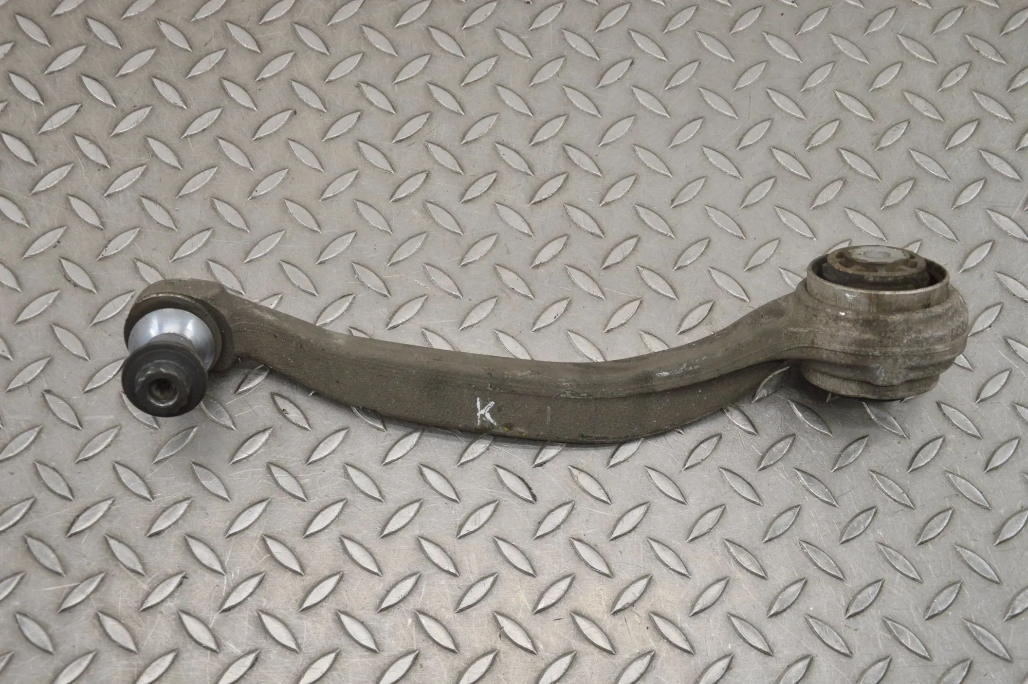 Mercedes-Benz S Coupe (C217) Front Left Curved Control Arm Front Left Curved Control Arm — MERCEDES BENZ E...