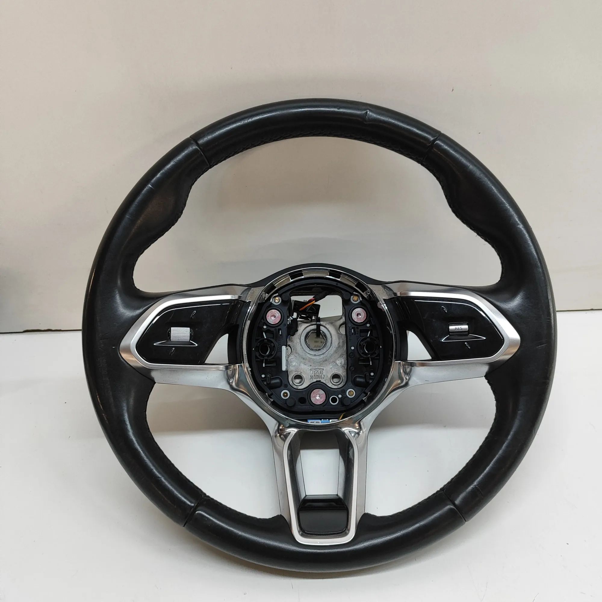 Jaguar I-Pace steering wheel Steering Wheel — JAGUAR I-PACE (X590) (2018-......
