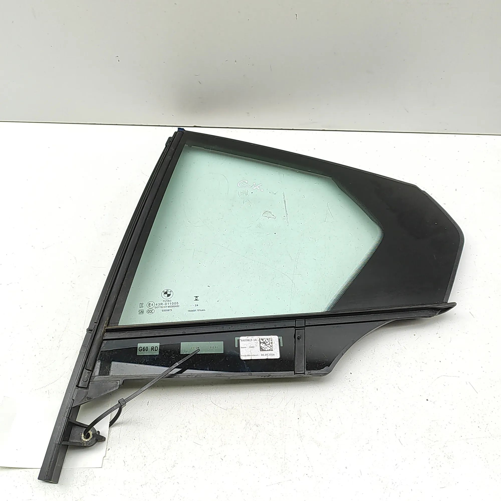 BMW 5 (G30 / G31) Rear door left-hand window Rear door left-hand window — BMW 5 SERIES (G60)...