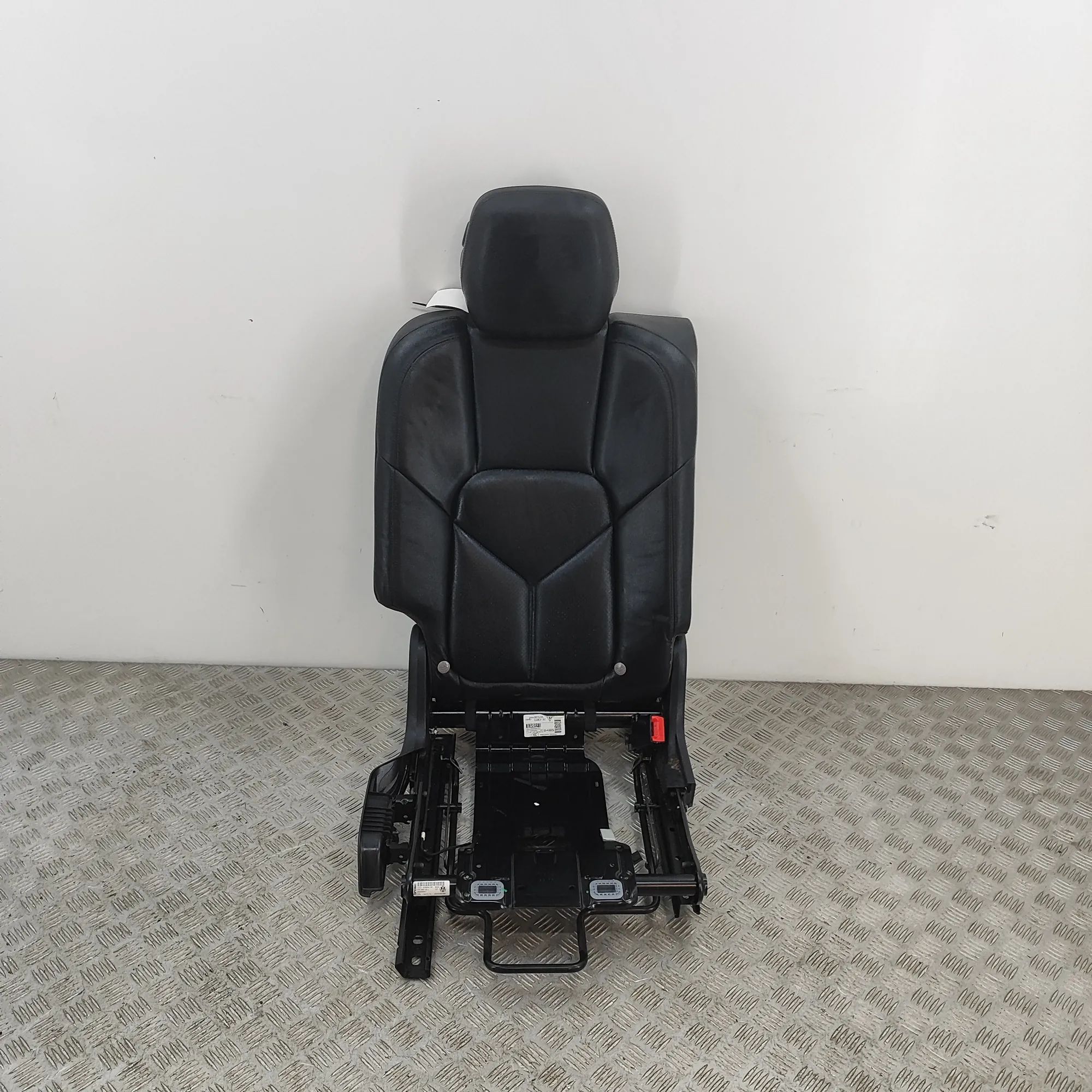 Porsche Cayenne Заднее сиденье Rear seat — PORSCHE CAYENNE (92A) (2010-...) — ...