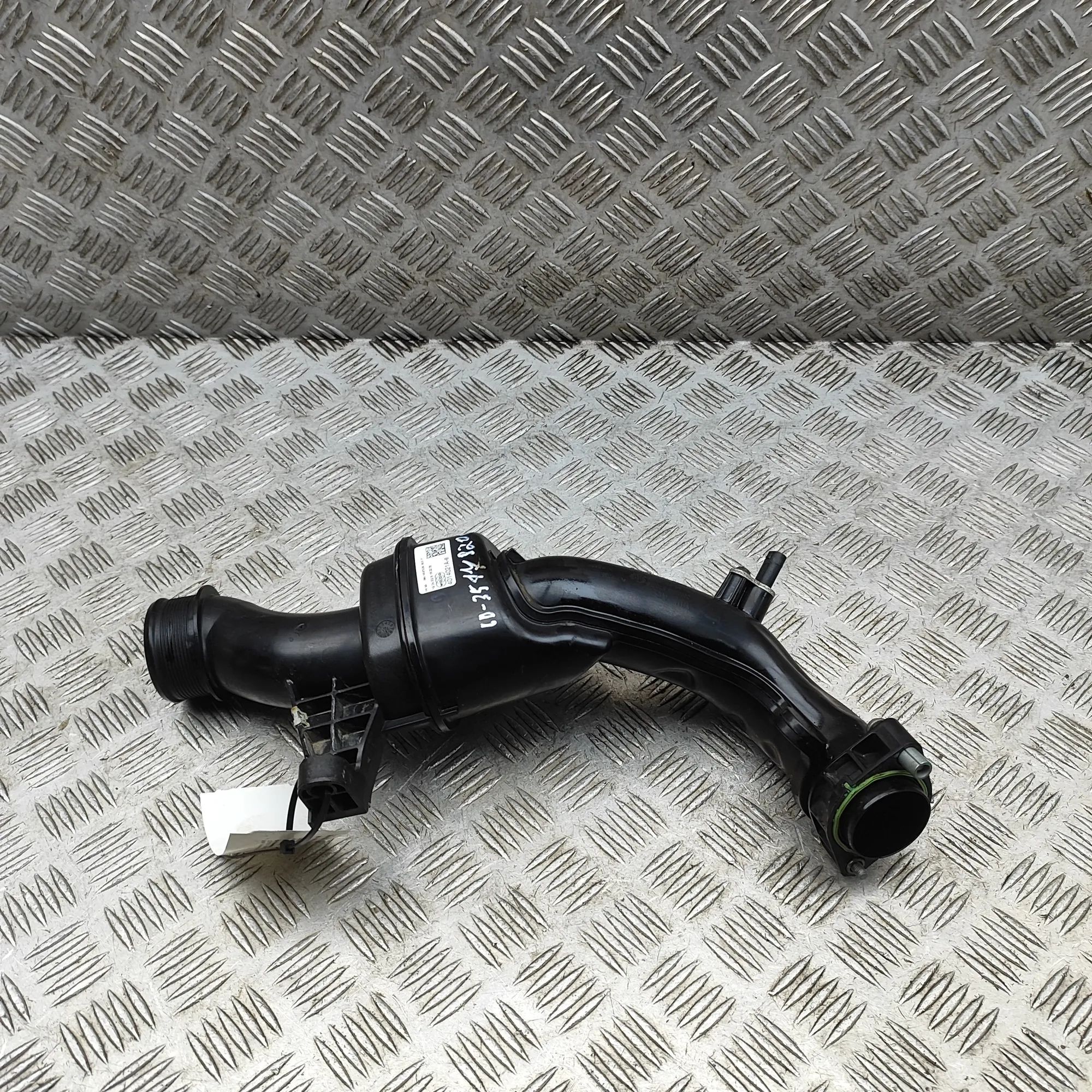 Porsche Cayenne Intercooler Hose Pipe Intercooler Hose Pipe — PORSCHE CAYENNE (9Y0/9Y...