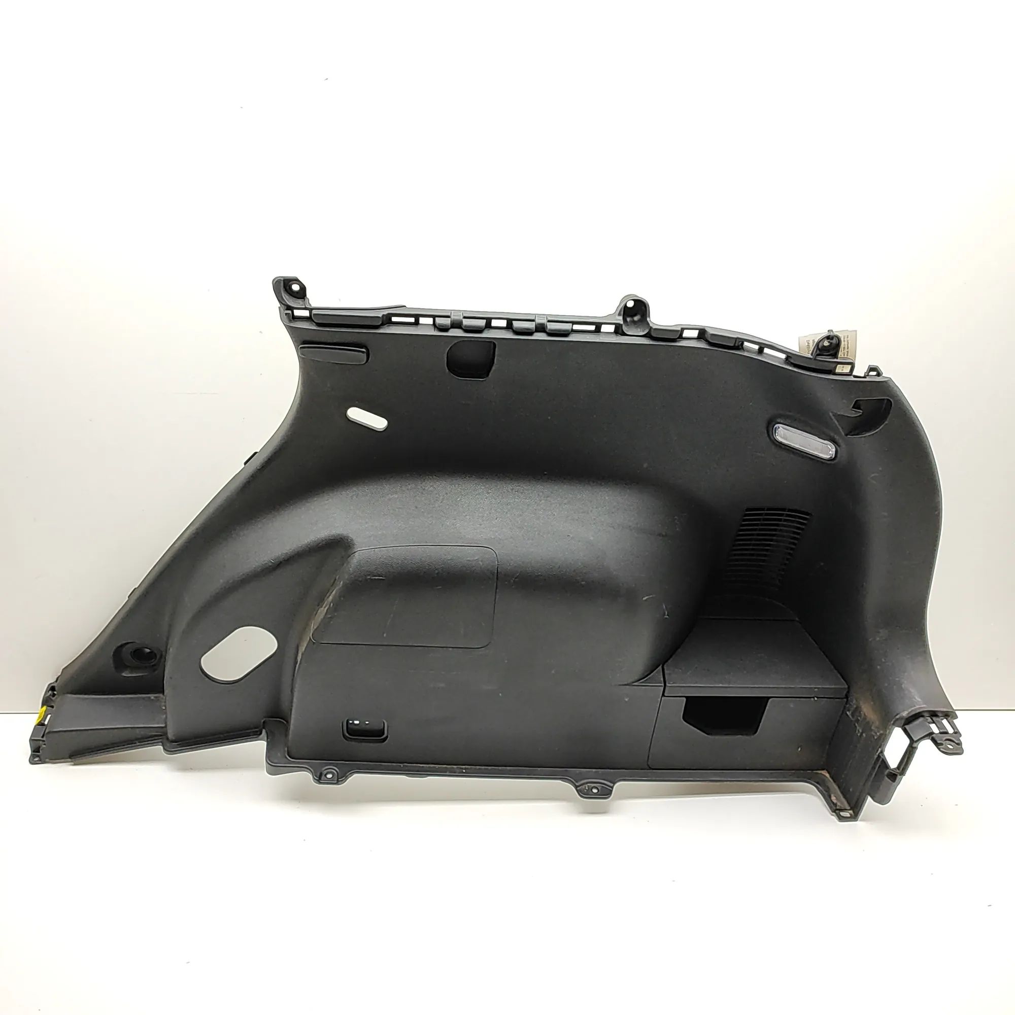 Kia Niro Right Side Trunk Trim Right Side Trunk Trim — KIA NIRO (2016-...) — 8...