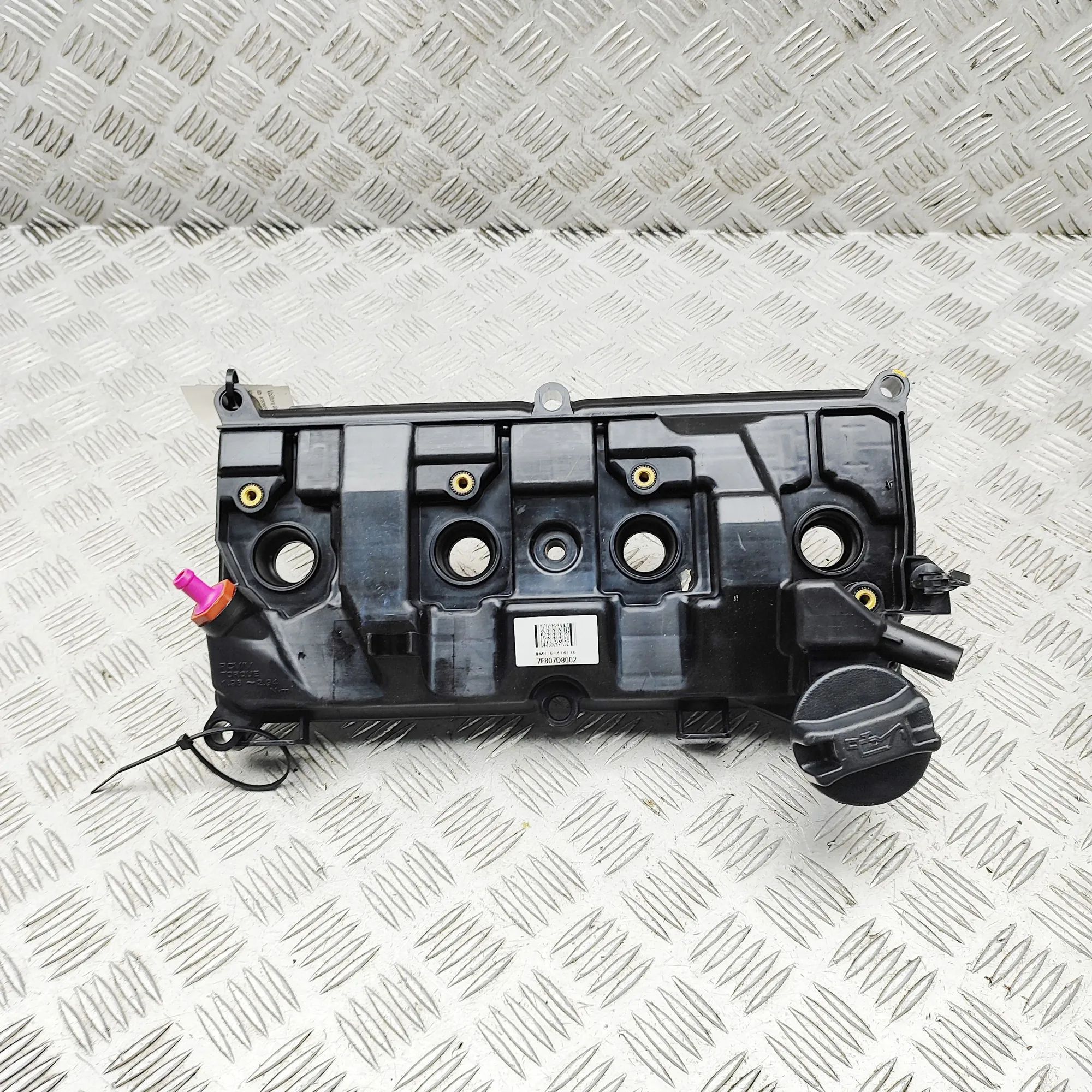 Nissan Juke Valve Cover Valve Cover — NISSAN JUKE (F15) (2010-...) — 7F...
