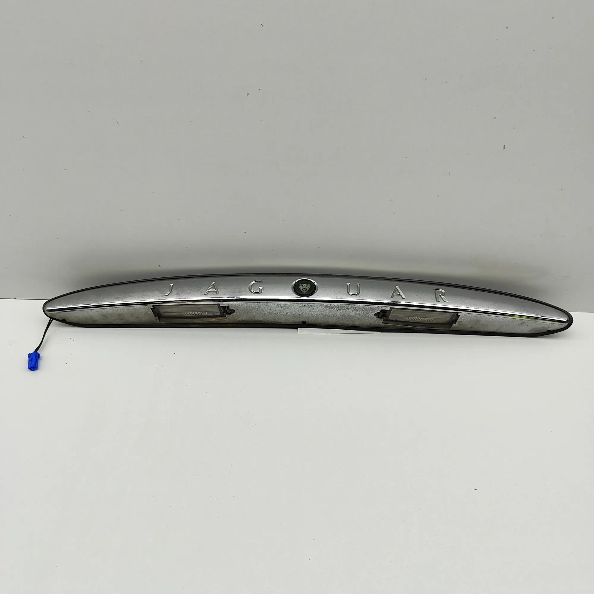 Jaguar XK Trim Number Plate Light Trim Number Plate Light — JAGUAR XK (8 Coupe X1...