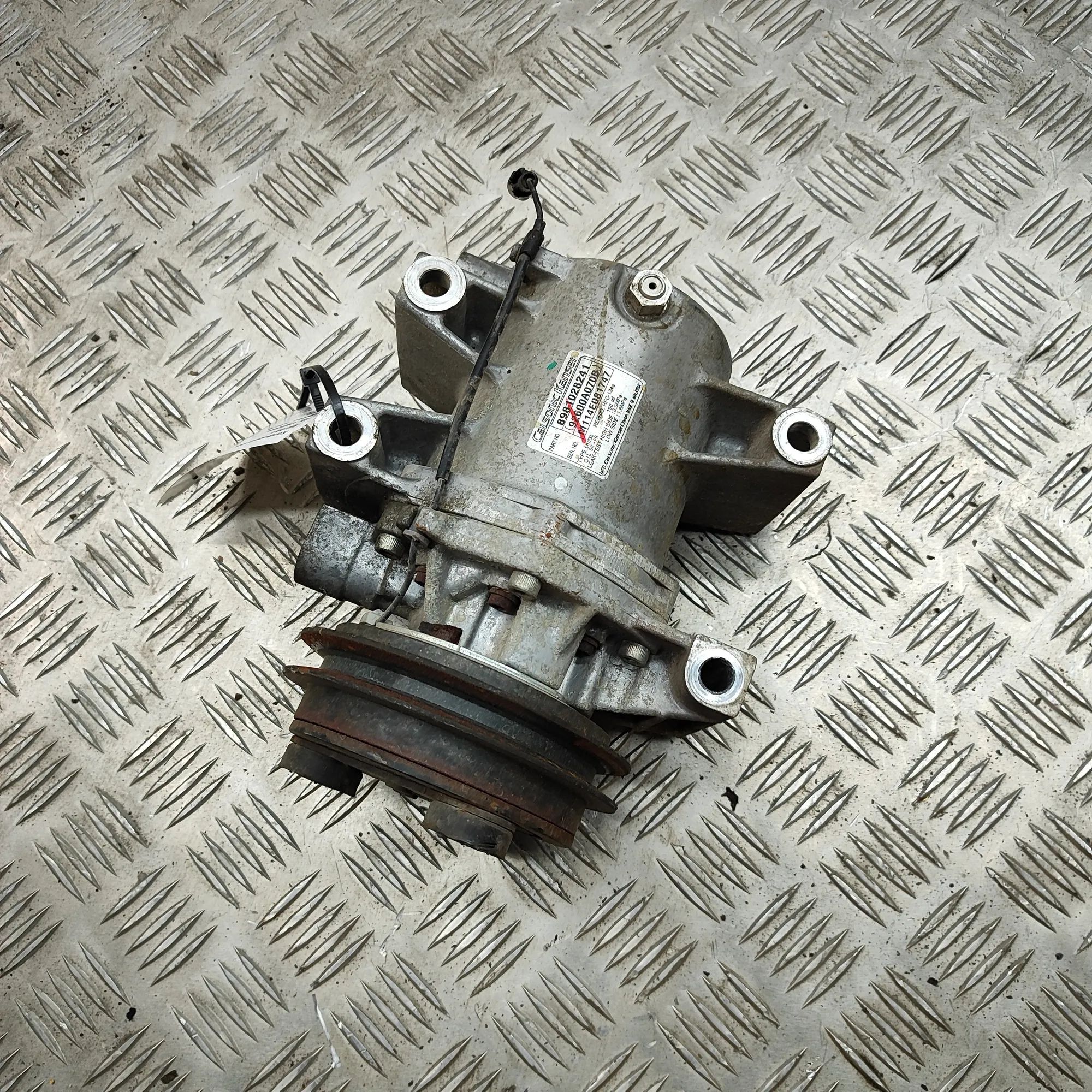 Isuzu D-Max Air-conditioning compressor Air-conditioning compressor — ISUZU D-MAX (II T...