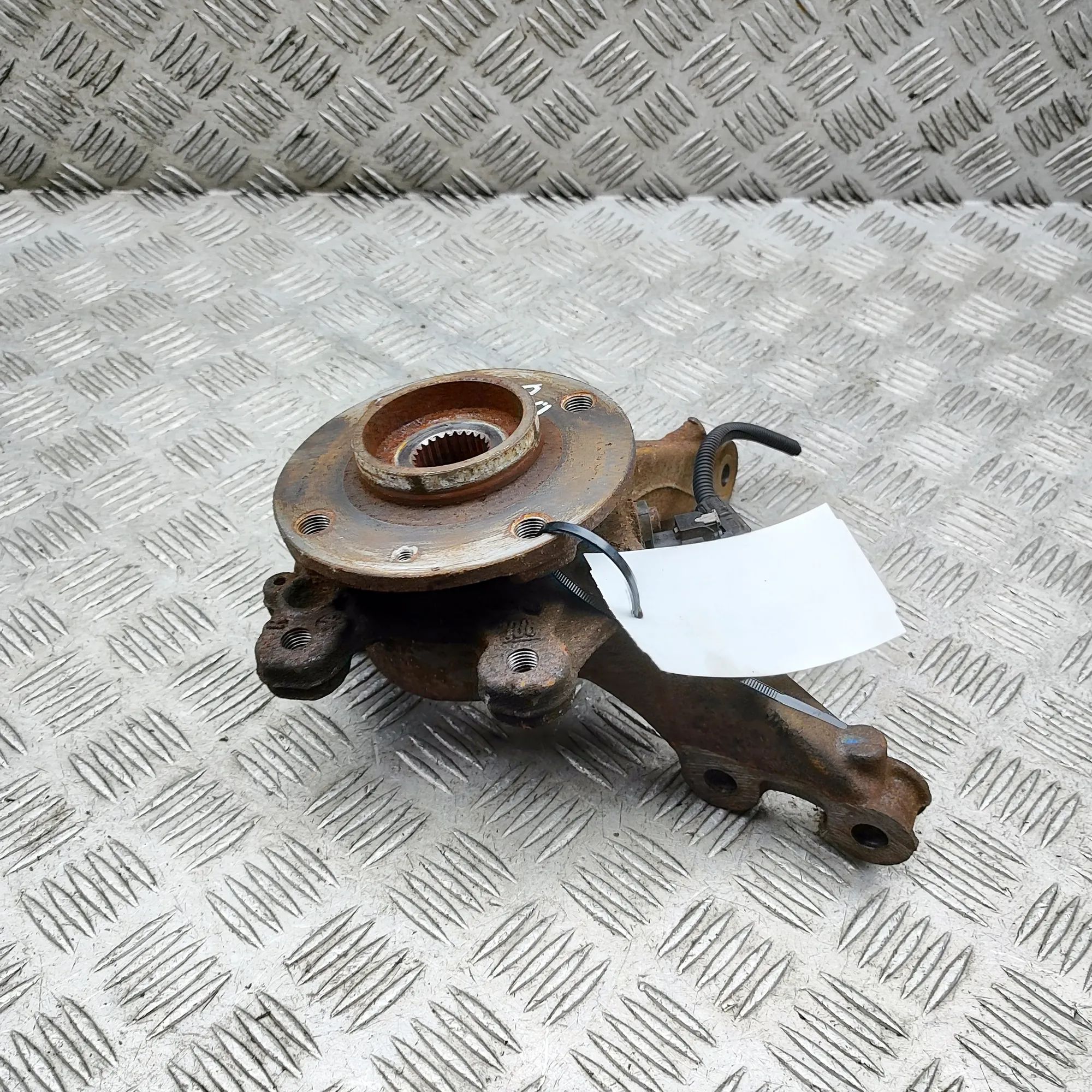 Opel Mokka (B) Front Right Wheel Hub Front Right Wheel Hub — OPEL MOKKA (2020-...) —...