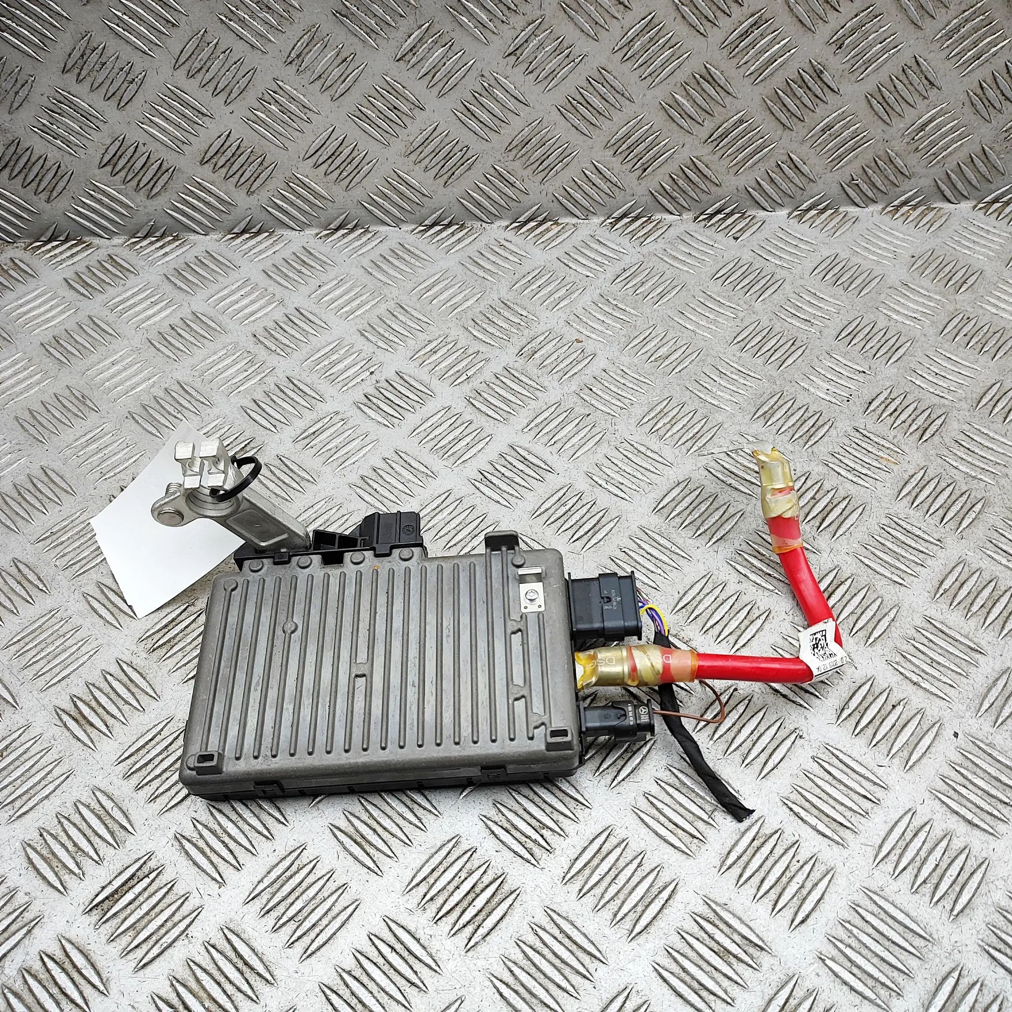 Mercedes-Benz A (W177) Power Distribution Unit Power distribution unit — MERCEDES BENZ S-CLASS...