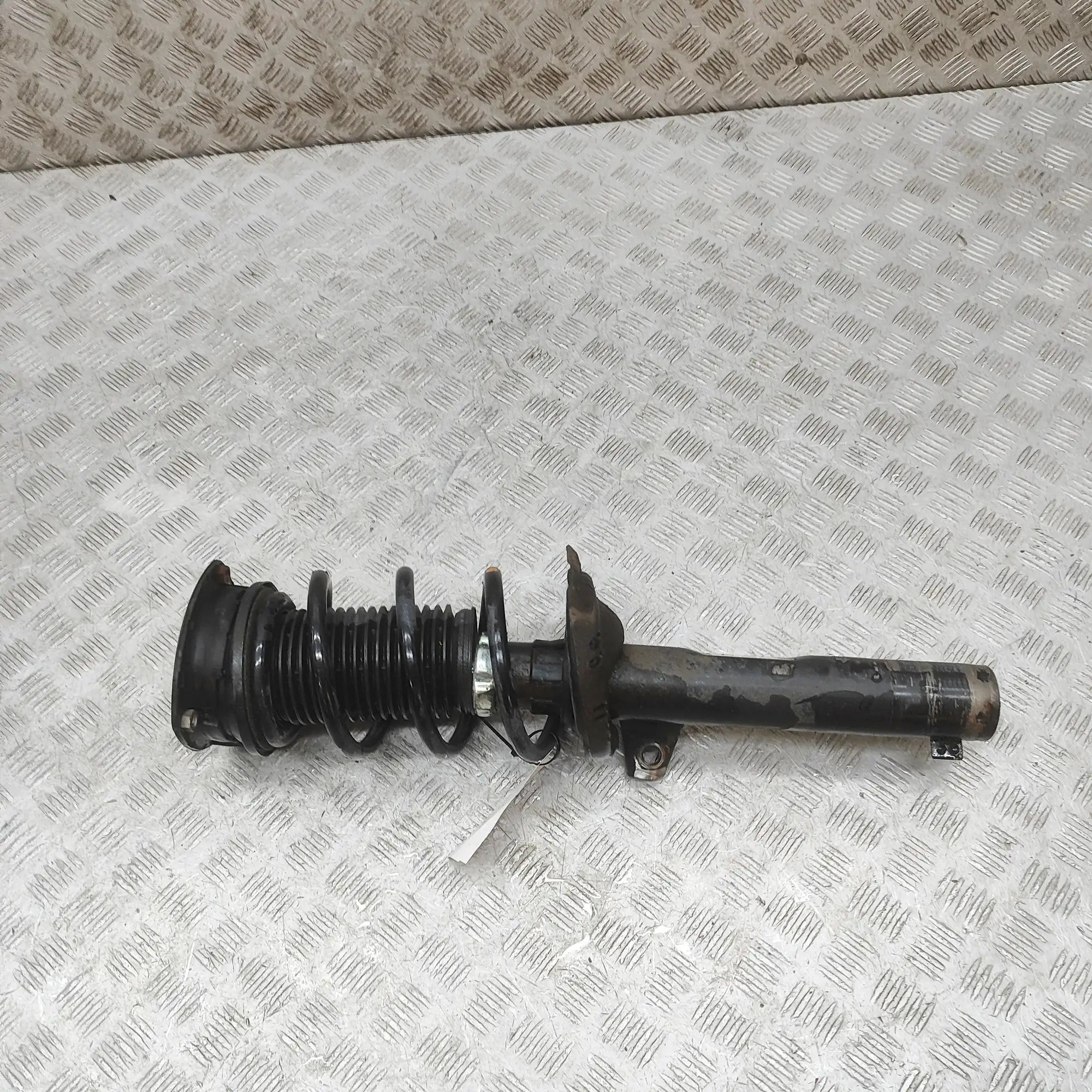 Volkswagen T-Roc Shock absorber — front right