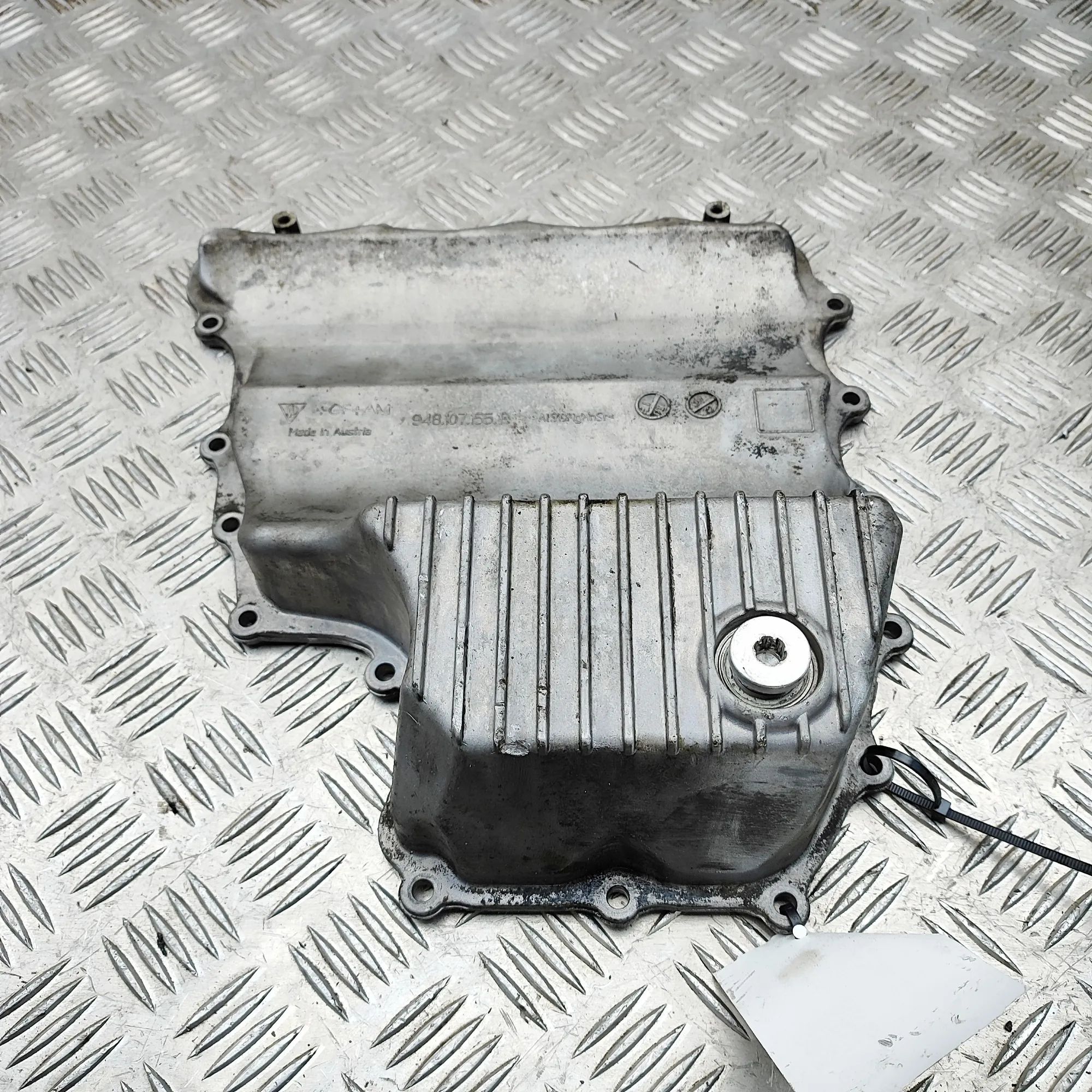 Porsche Cayenne Engine Oil Pan Engine Oil Pan — PORSCHE CAYENNE (9PA) (2002-20...