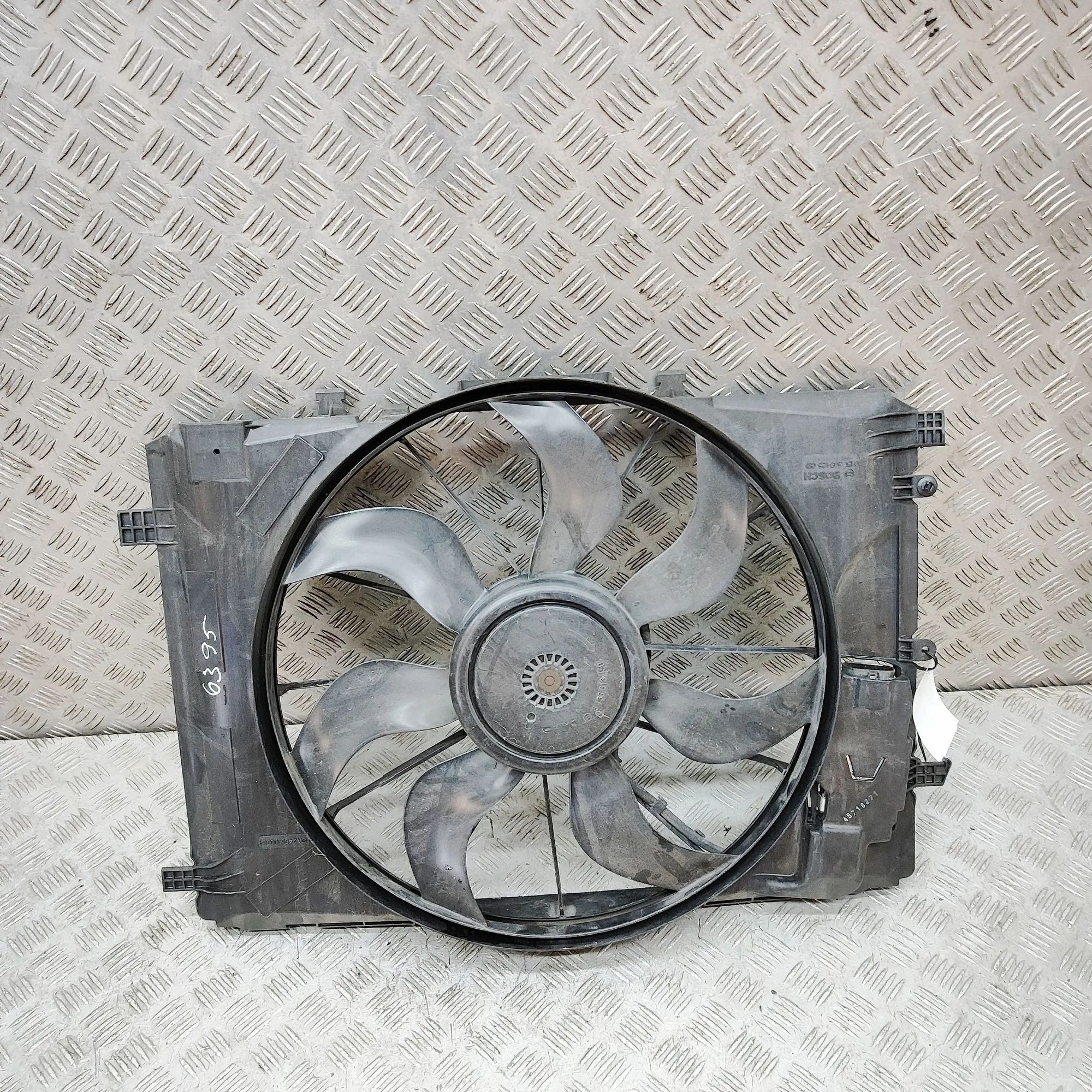 Mercedes-Benz CLA (C117) Engine Cooling Fan Shroud Engine Cooling Fan Shroud — MERCEDES BENZ CLA (...