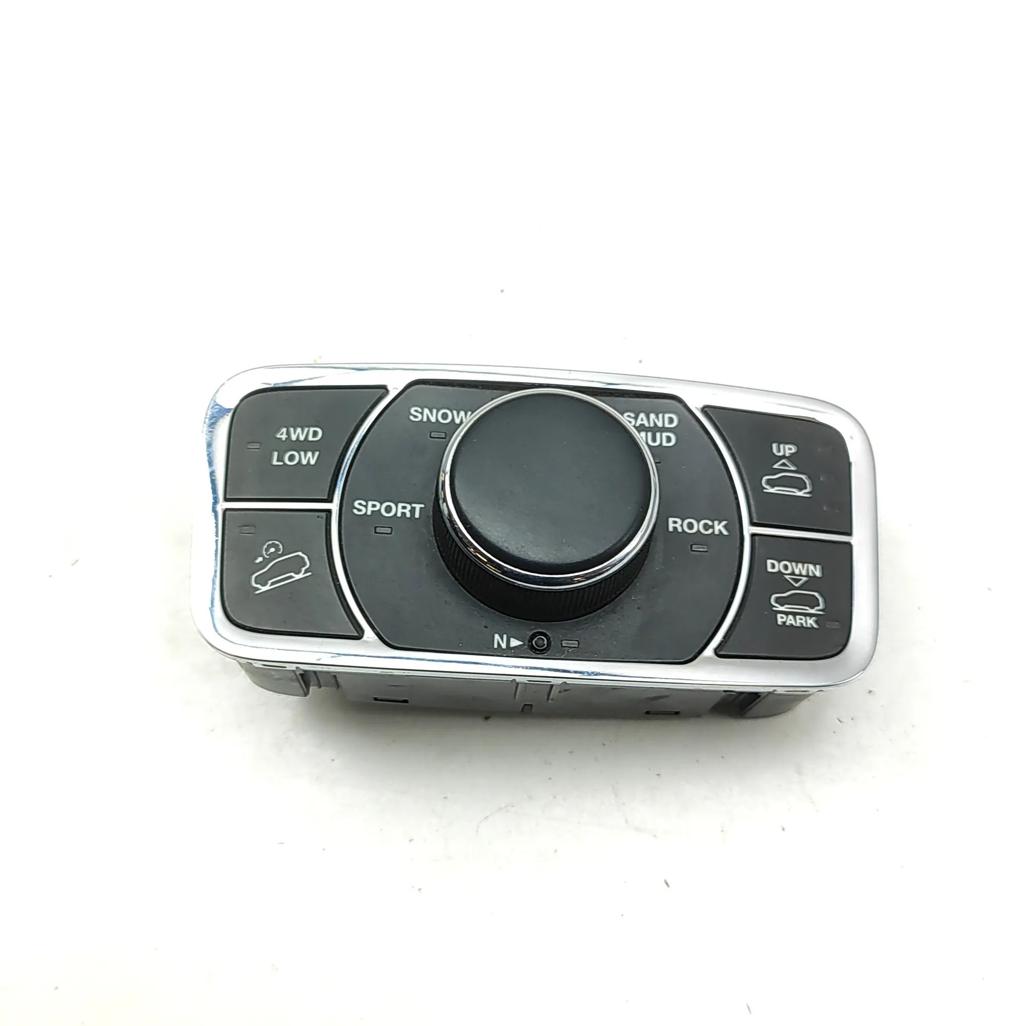Jeep Grand Cherokee (WK) Button Switch Panel Button Switch Panel — JEEP GRAND CHEROKEE (IV W...