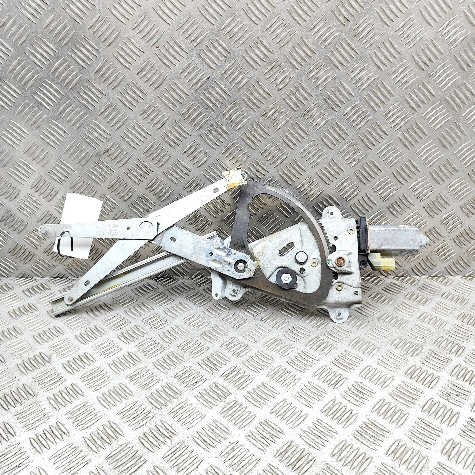 Jaguar XK Front Left Door Window Regulator Front Left Door Window Regulator — JAGUAR XK (8...