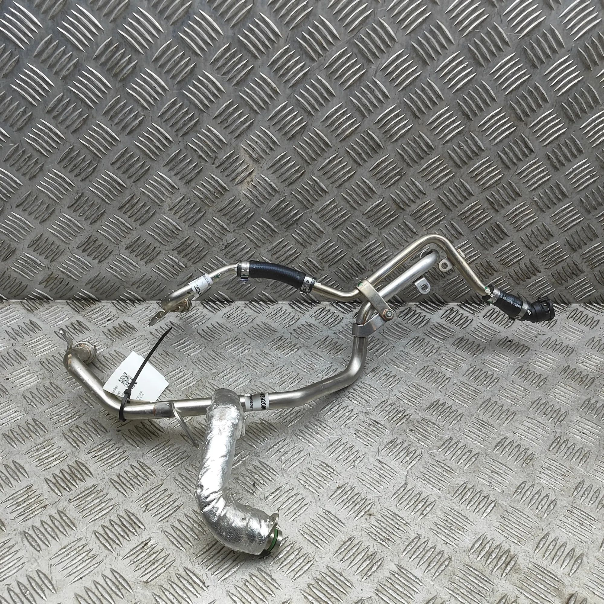 Mercedes-Benz A (W177) Шланг системы охлаждения Coolant hose — MERCEDES BENZ C-CLASS (W206) (20...