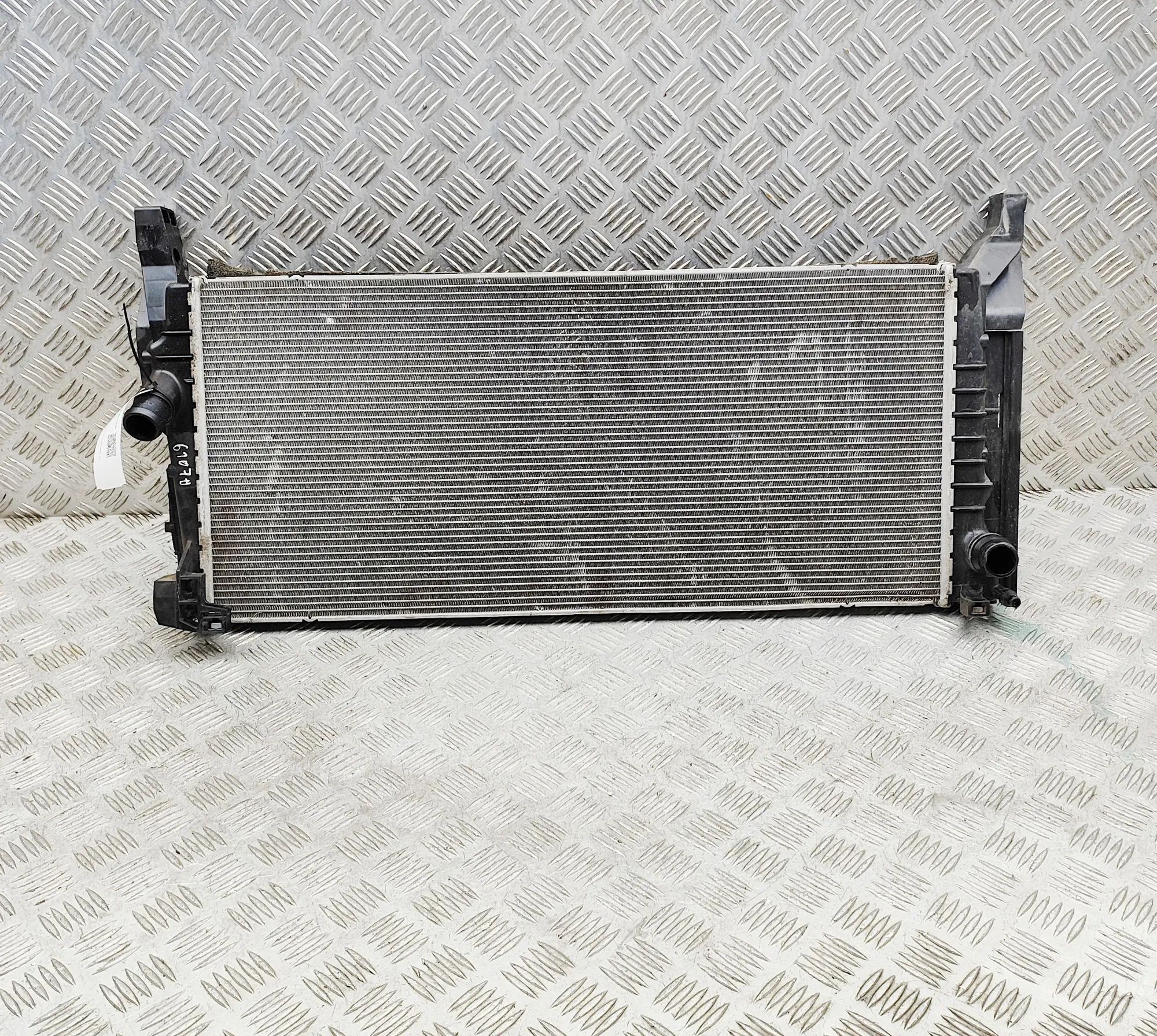 BMW X1 (F48) Cooling Radiator Cooling Radiator — BMW X1 (F48) (2014-2022) — 7...