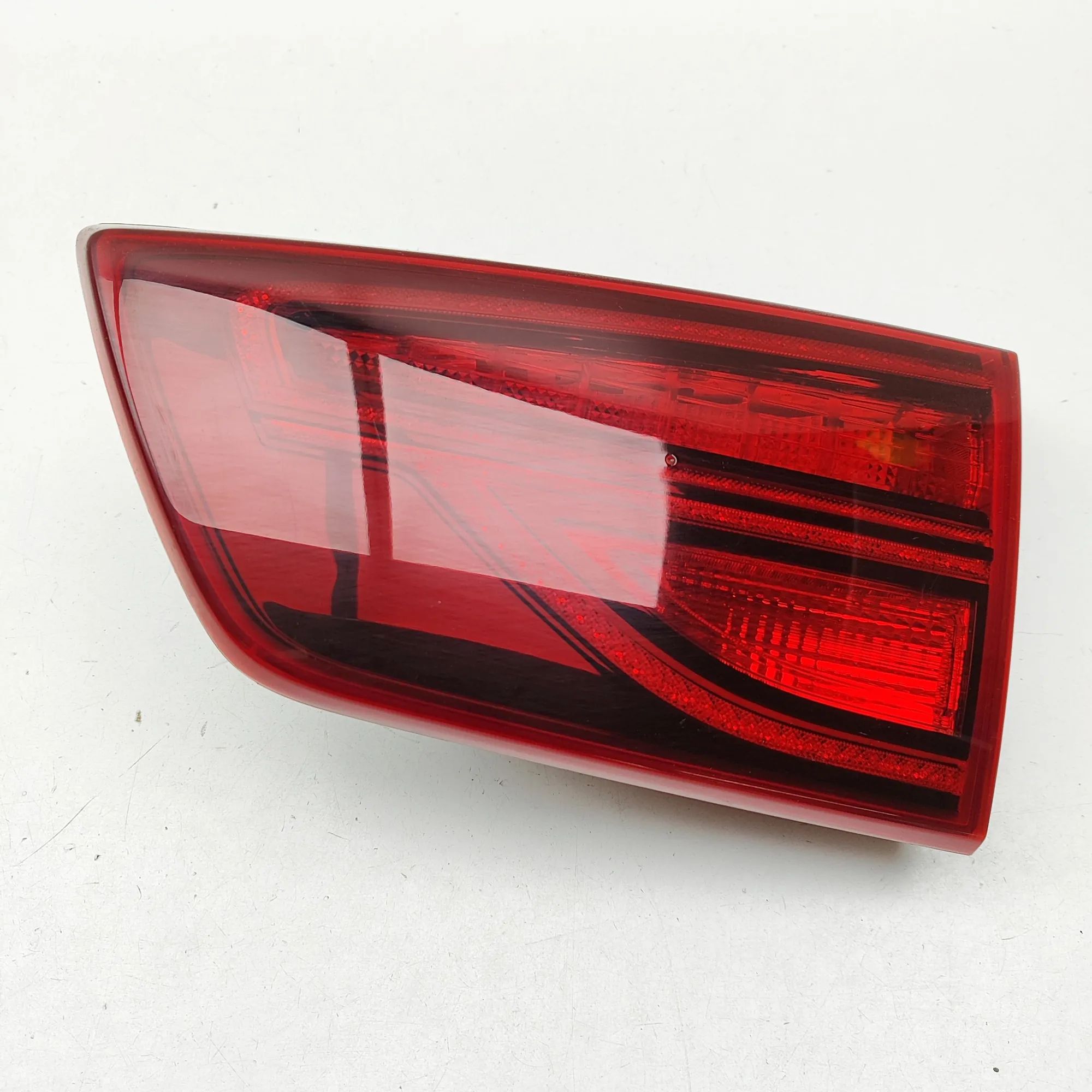 Kia Niro Right Side Tailgate Tail Light Right Side Tailgate Tail Light — KIA NIRO (2016...