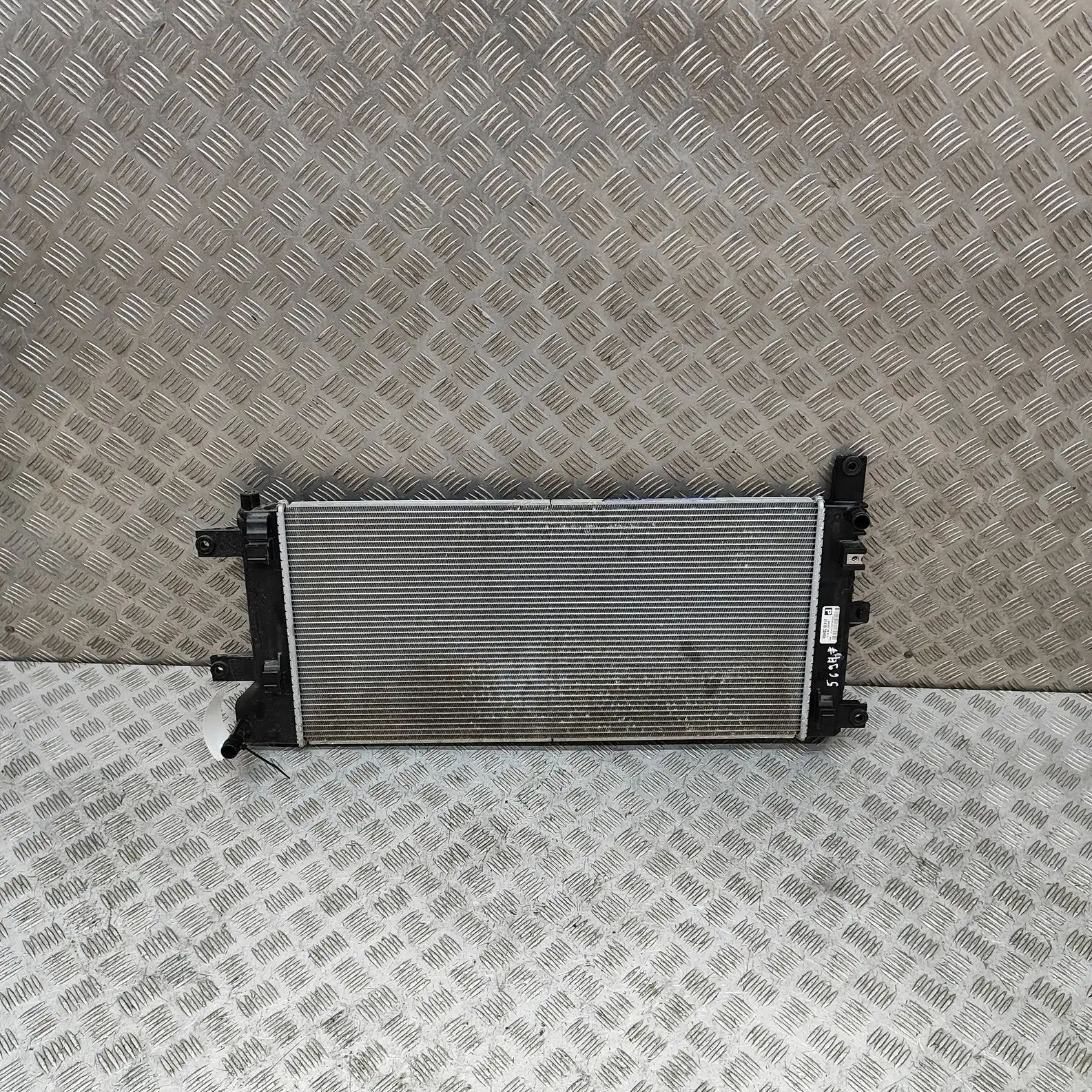 Nissan Leaf Cooling Radiator Cooling Radiator — NISSAN LEAF (ZE1) (2017-...)...