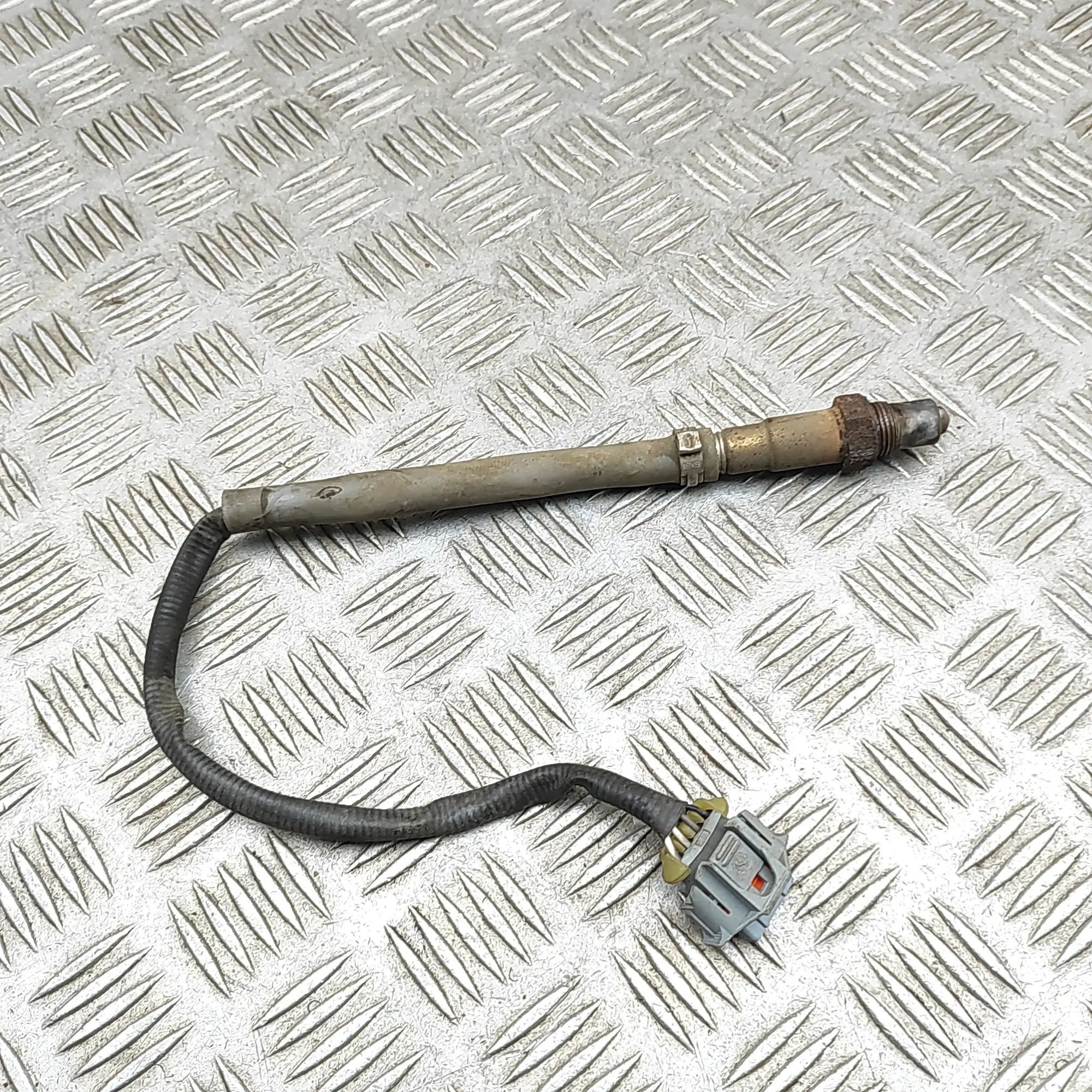 Porsche 911 (991) Lambda Oxygen Sensor Lambda Oxygen Sensor — PORSCHE 911 (991) (2011-...