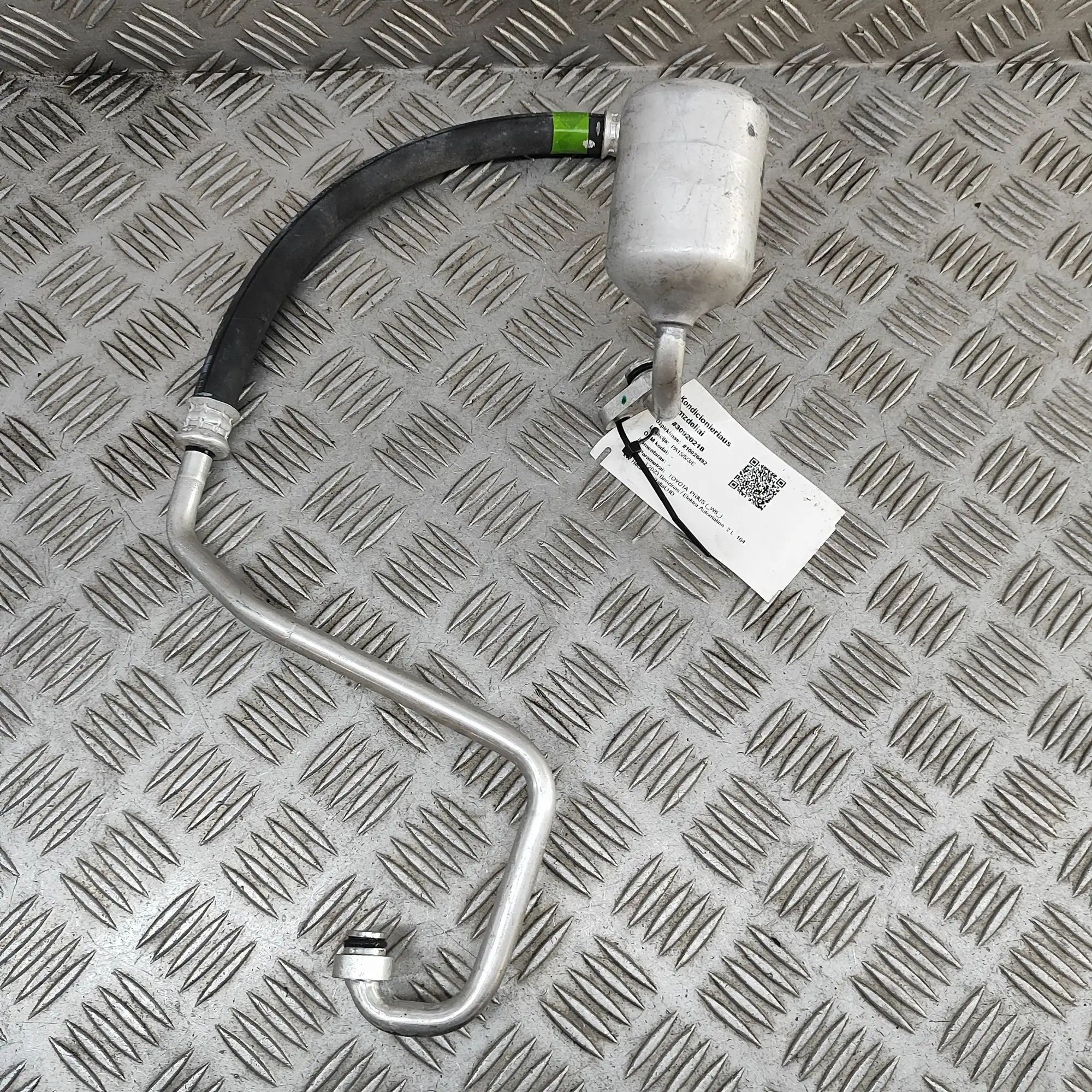 Toyota Prius A/C Air Con Hose Pipe A/C Air Con Hose Pipe — TOYOTA PRIUS (_W6_) (20...