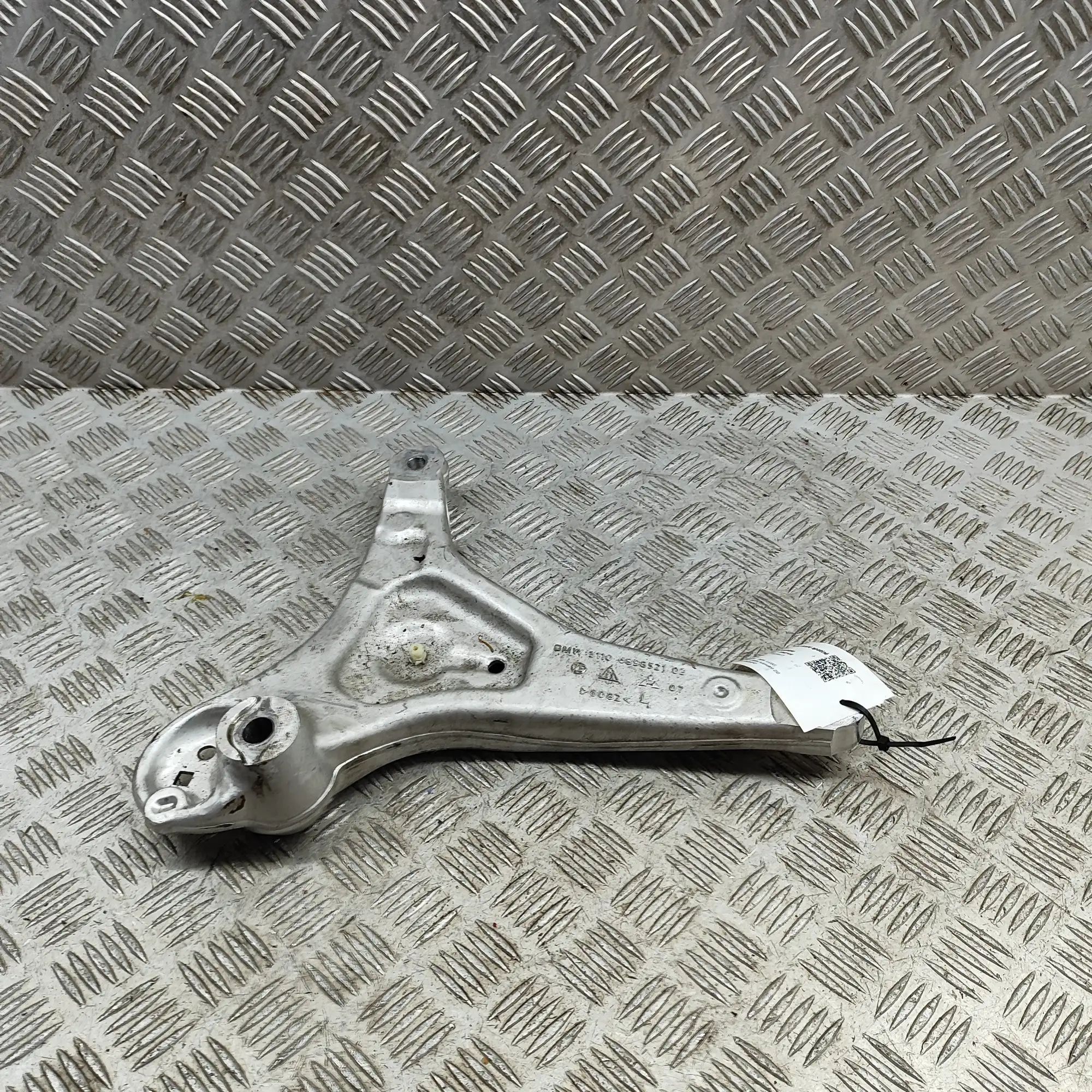 BMW 5 / i5 (G60 / G61) Left Side Subframe Bracket Left Side Subframe Bracket — BMW 5 SERIES (G60)...