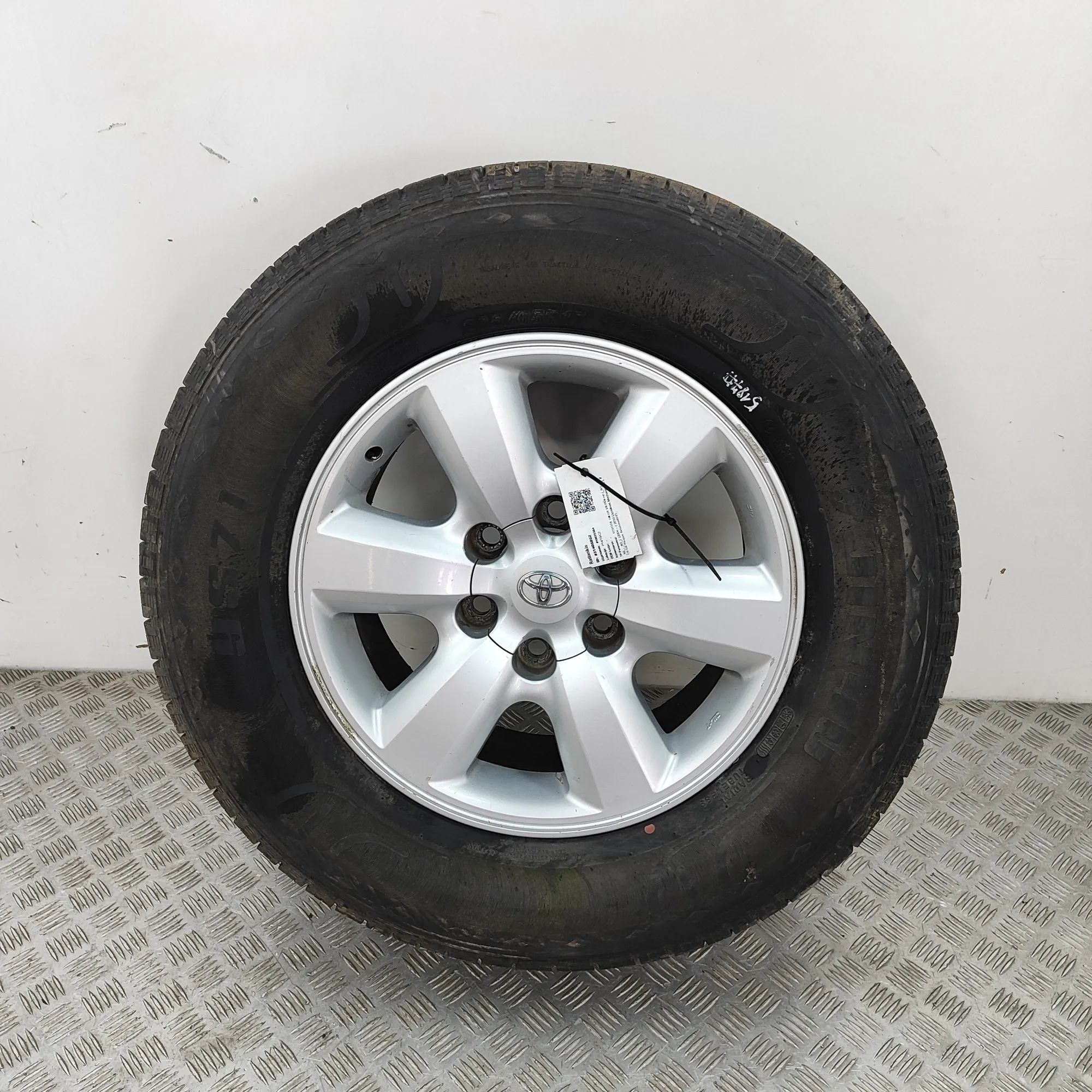 Toyota Hilux Alloy Wheel Alloy wheel — TOYOTA HILUX (VII Pick-up _N1_, _...