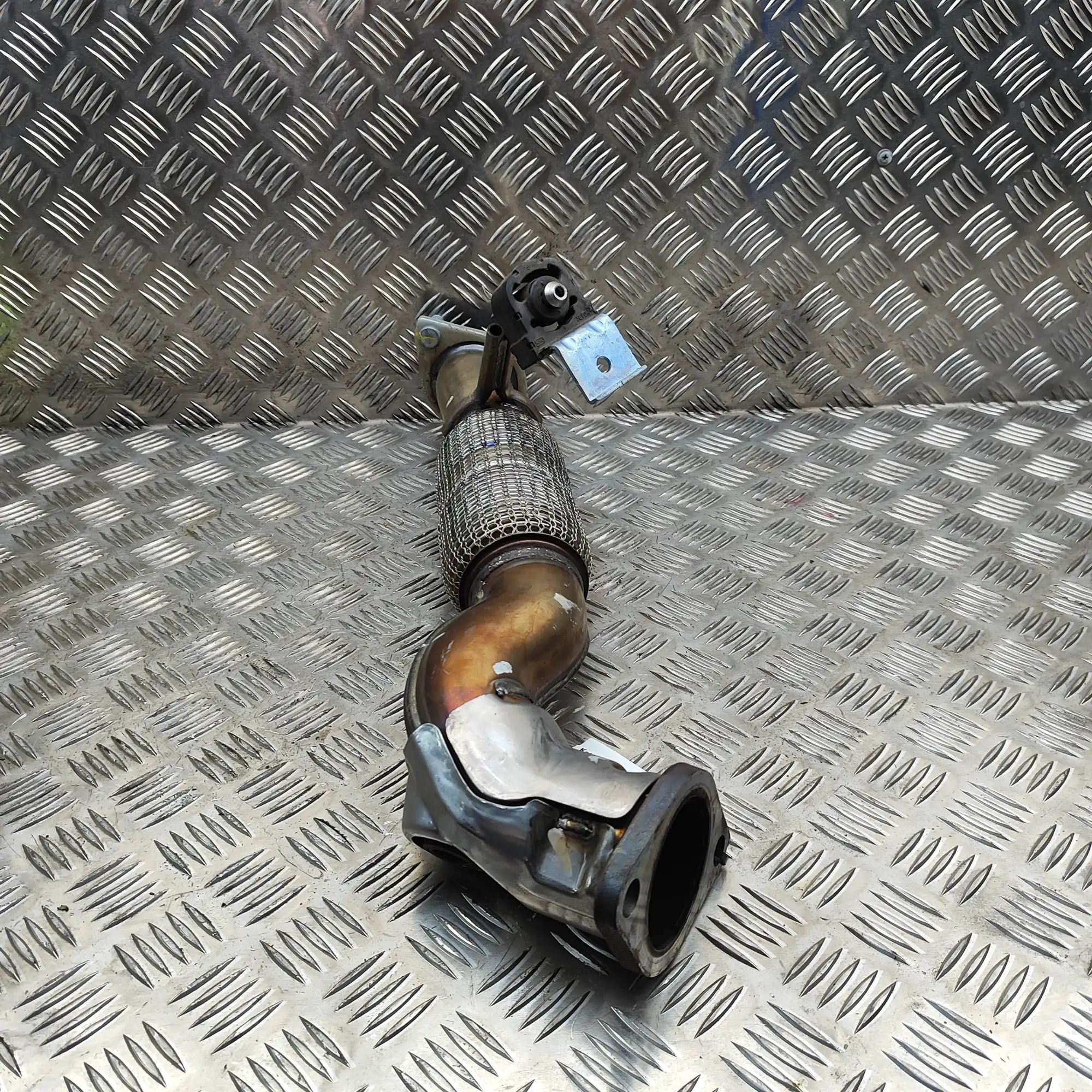 Kia Sportage Exhaust silencer connecting clamp Exhaust silencer connecting clamp — KIA SPORTAG...