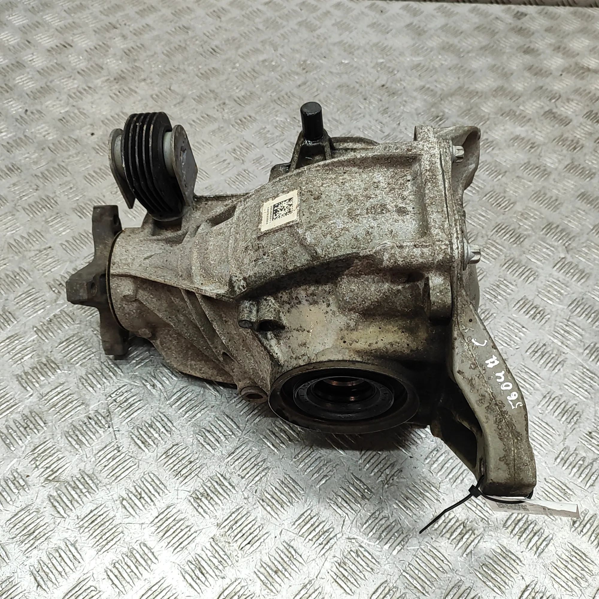 Mercedes-Benz A (W177) задний редуктор Rear differential — MERCEDES BENZ C-CLASS COUPE...