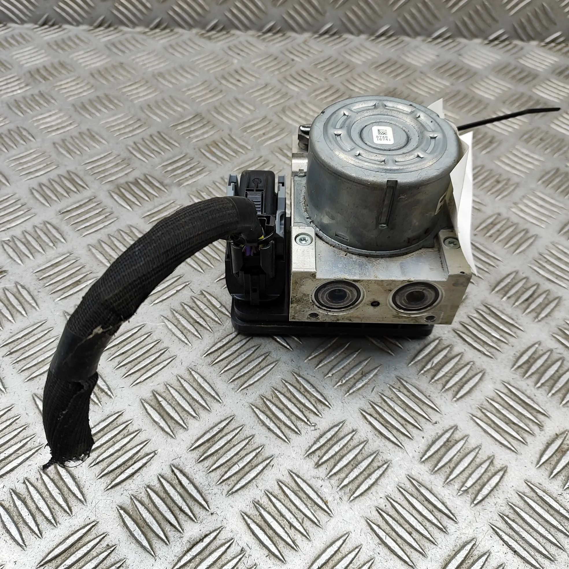 Land Rover Range Rover Evoque ABS hydraulic pump ABS Pump — LAND ROVER RANGE ROVER EVOQUE (L538)...