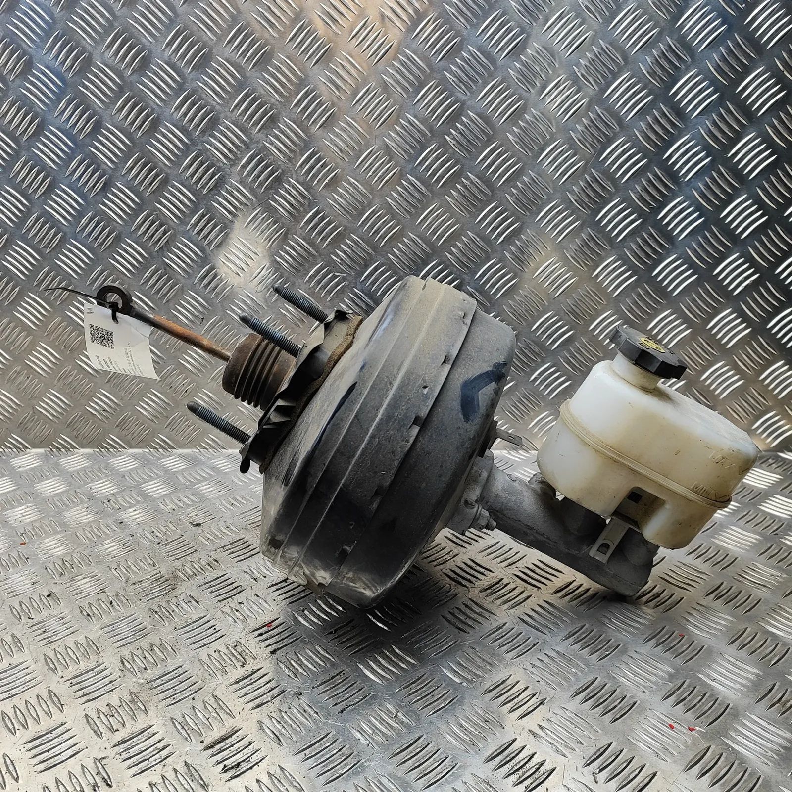 Cadillac Escalade Brake Servo Booster Brake Servo Booster — CADILLAC ESCALADE (2014-....