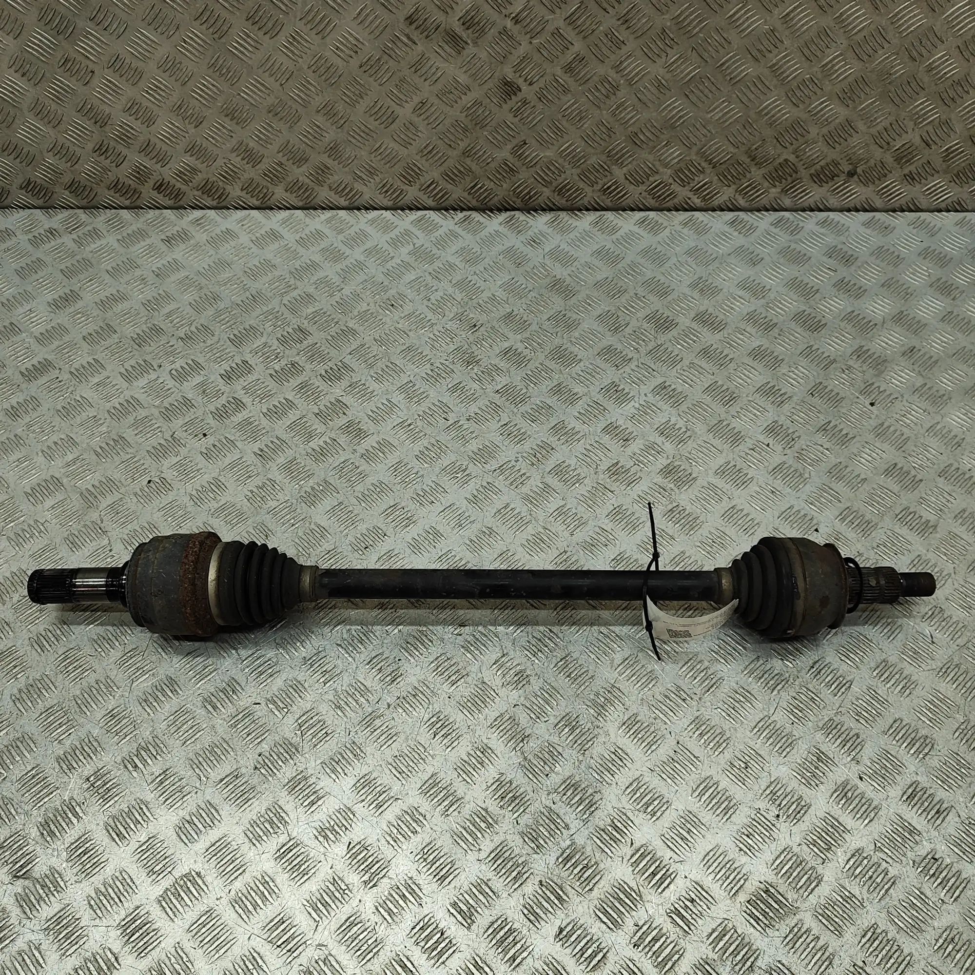 Chevrolet Camaro Rear Left Driveshaft Rear Left Driveshaft — CHEVROLET CAMARO (2009-2...