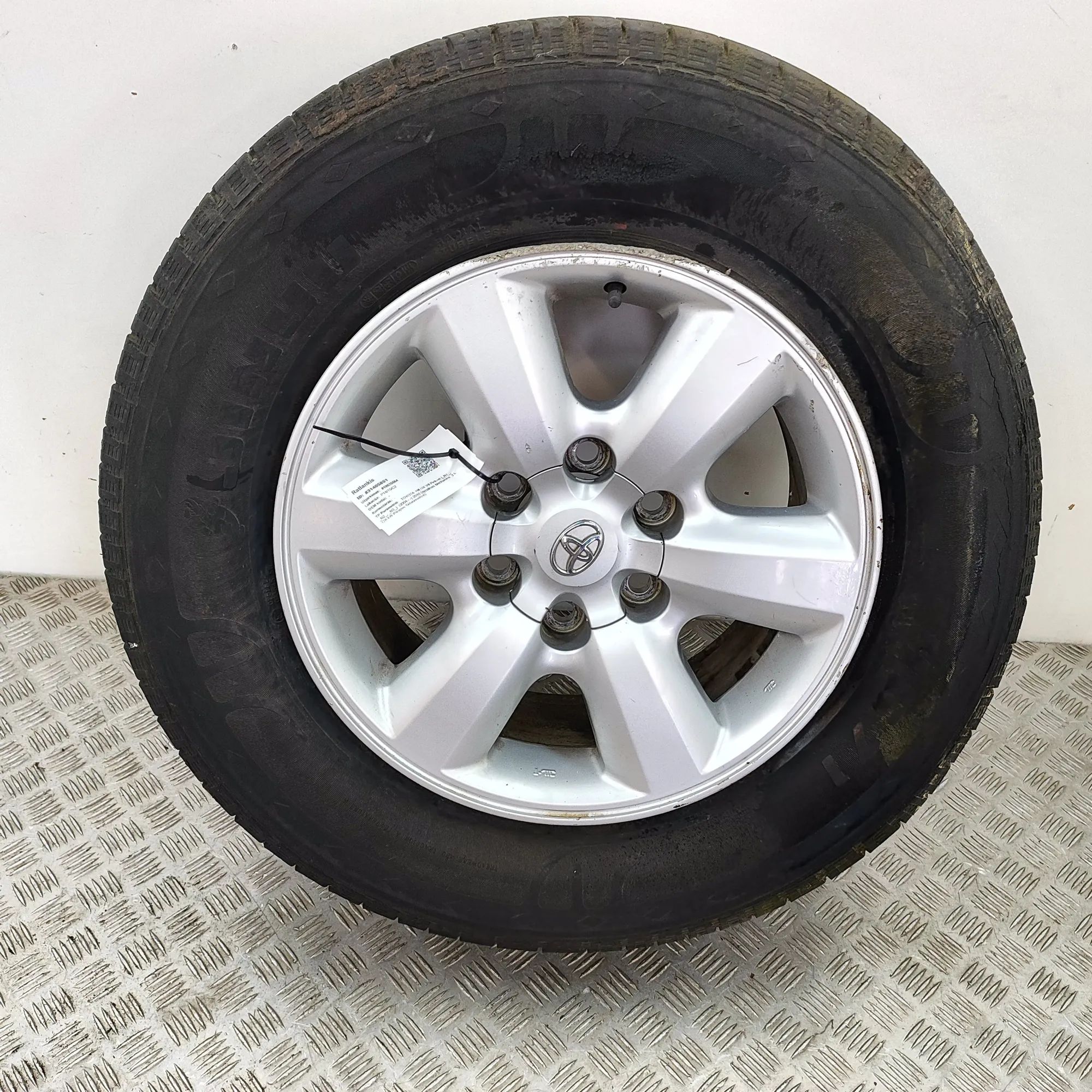 Toyota Hilux Alloy Wheel Alloy wheel — TOYOTA HILUX (VII Pick-up _N1_, _...