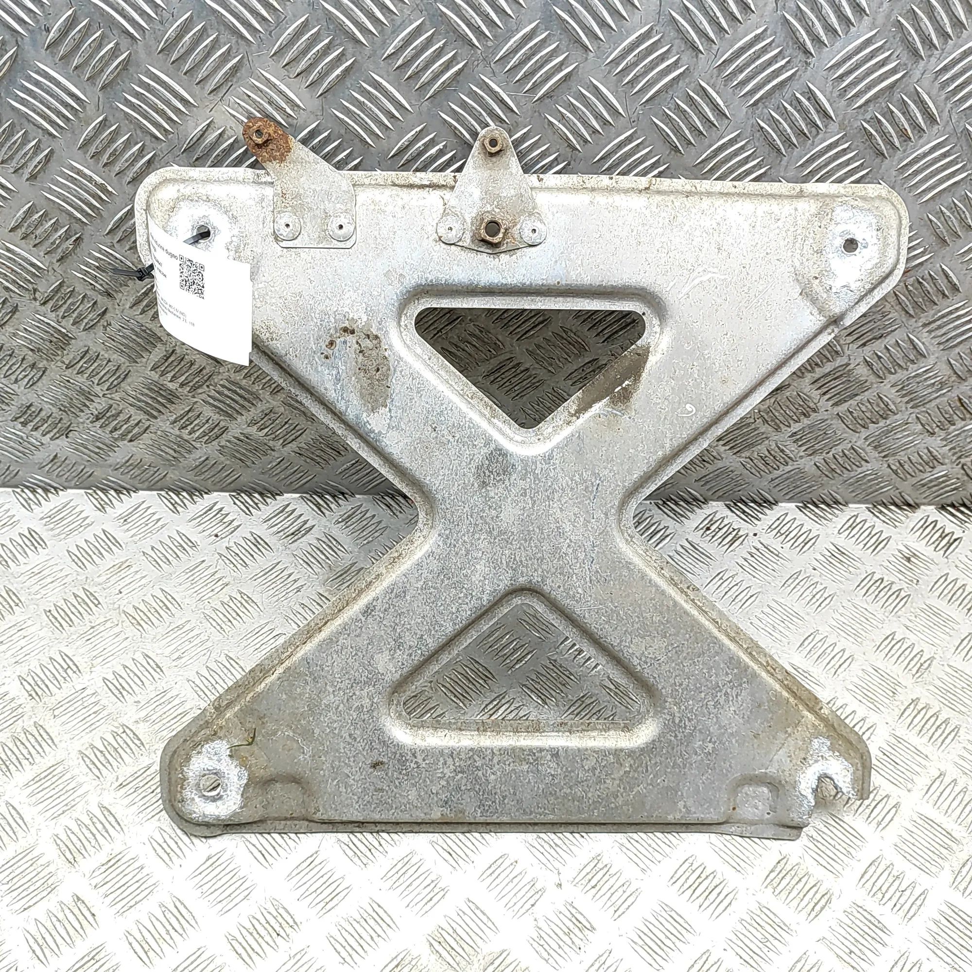 Mazda MX-5 Rear Middle Underbody Cover Rear Middle Underbody Cover — MAZDA MX-5 (IV ND...