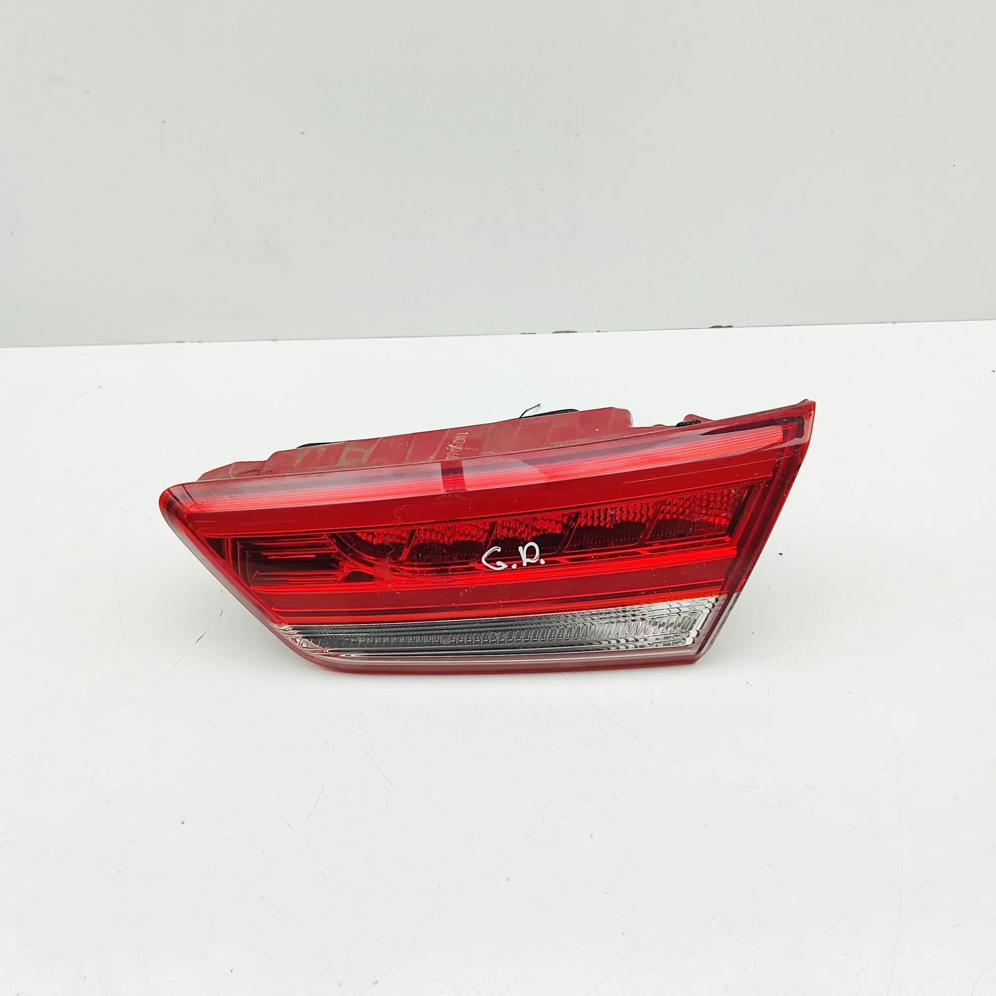 Kia Optima (JF) Right Side Tailgate Tail Light Right Side Tailgate Tail Light — KIA OPTIMA (20...