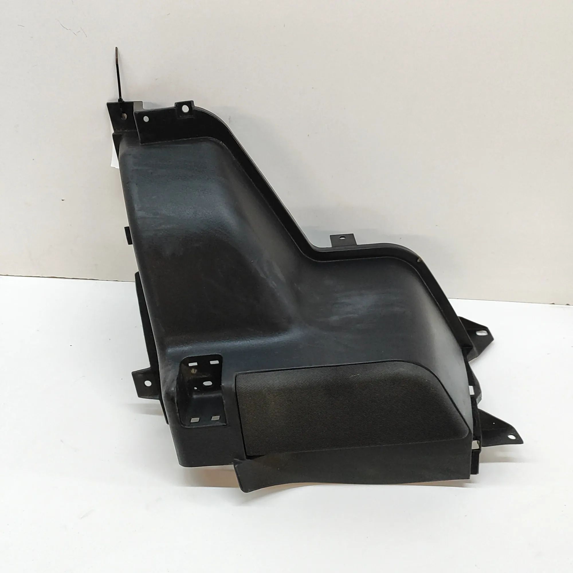 Nissan 300ZX Left Side Trunk Trim Left Side Trunk Trim — NISSAN 300 (ZX Cabrio Z3...