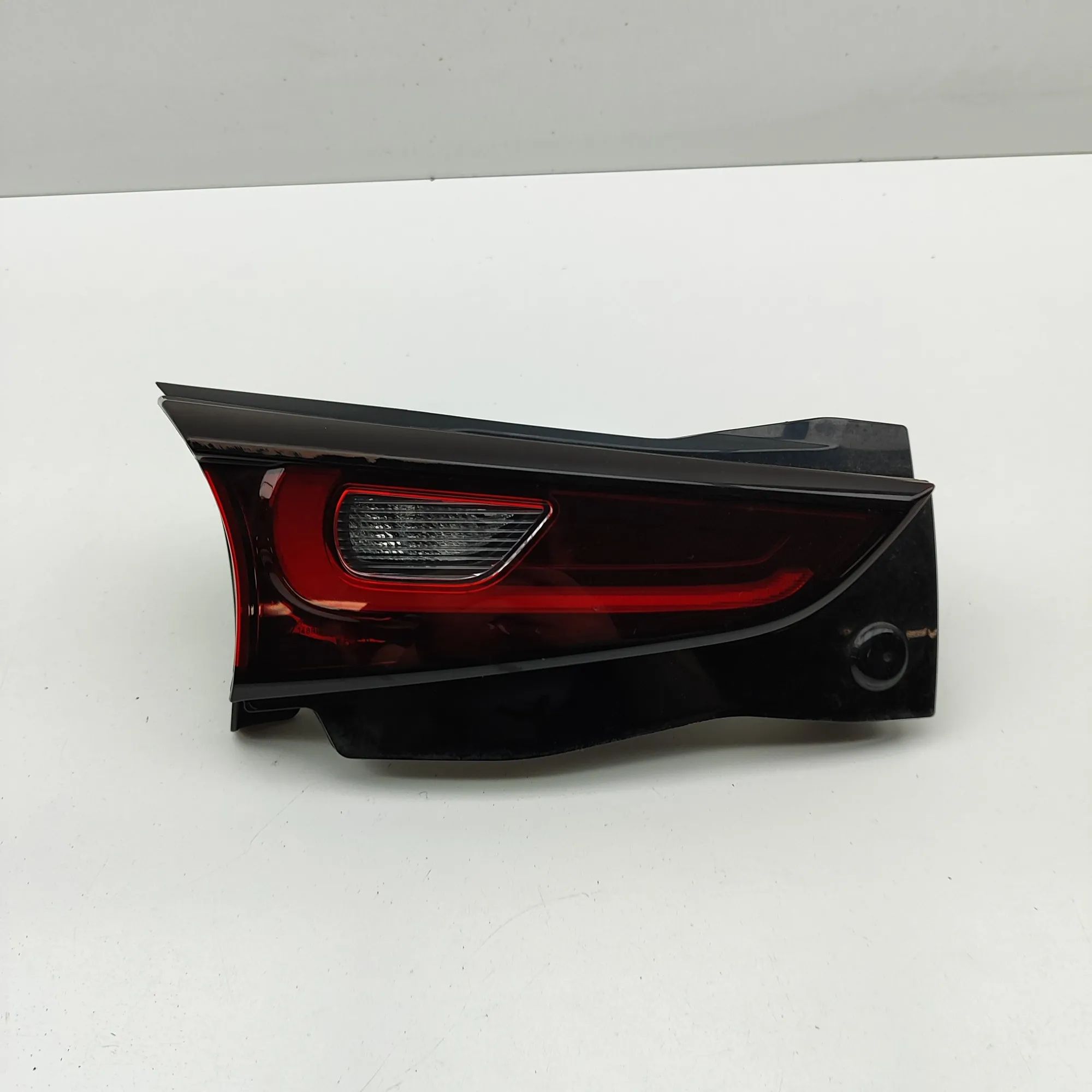 Mazda CX-5 (KF) Left Side Tailgate Tail Light Left Side Tailgate Tail Light — MAZDA CX-5 (KF)...
