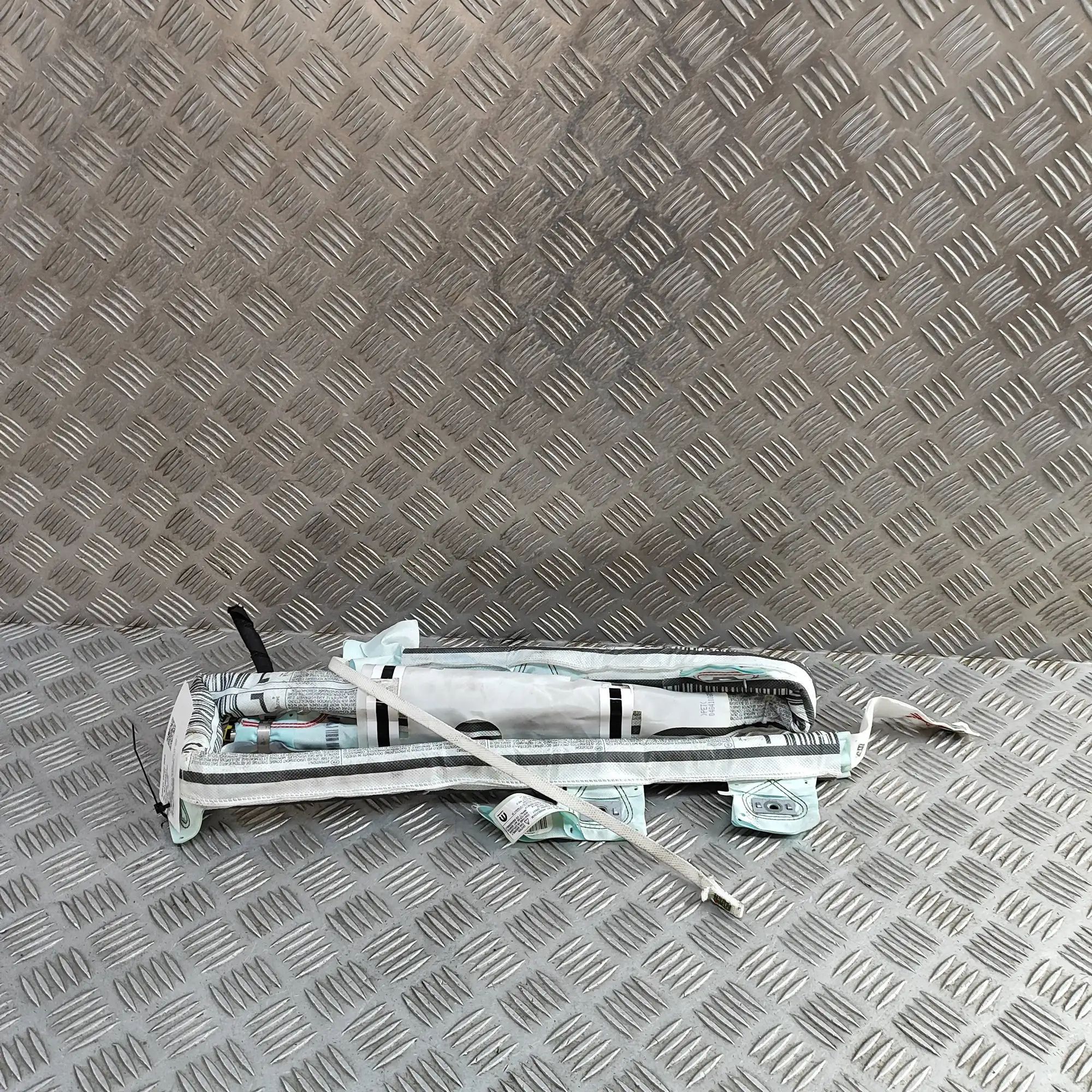 Alfa-Romeo Stelvio Left Side Roof Safety Curtain SRS Left Side Roof Safety Curtain SRS — ALFA ROMEO ...