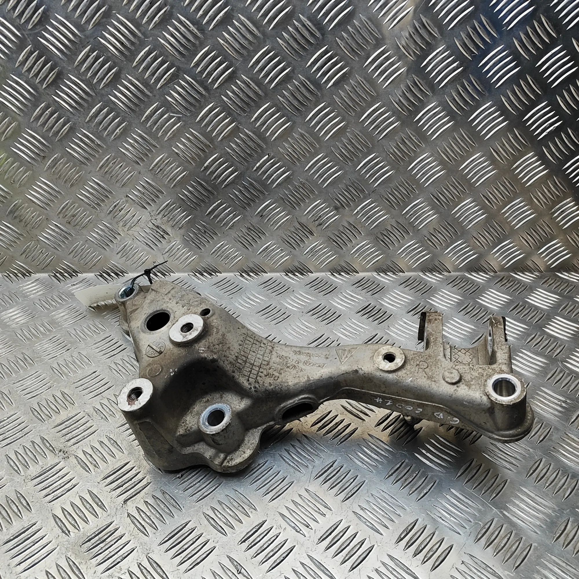 Porsche 911 (991) Right Side Subframe Bracket Right Side Subframe Bracket — PORSCHE 911 (991)...