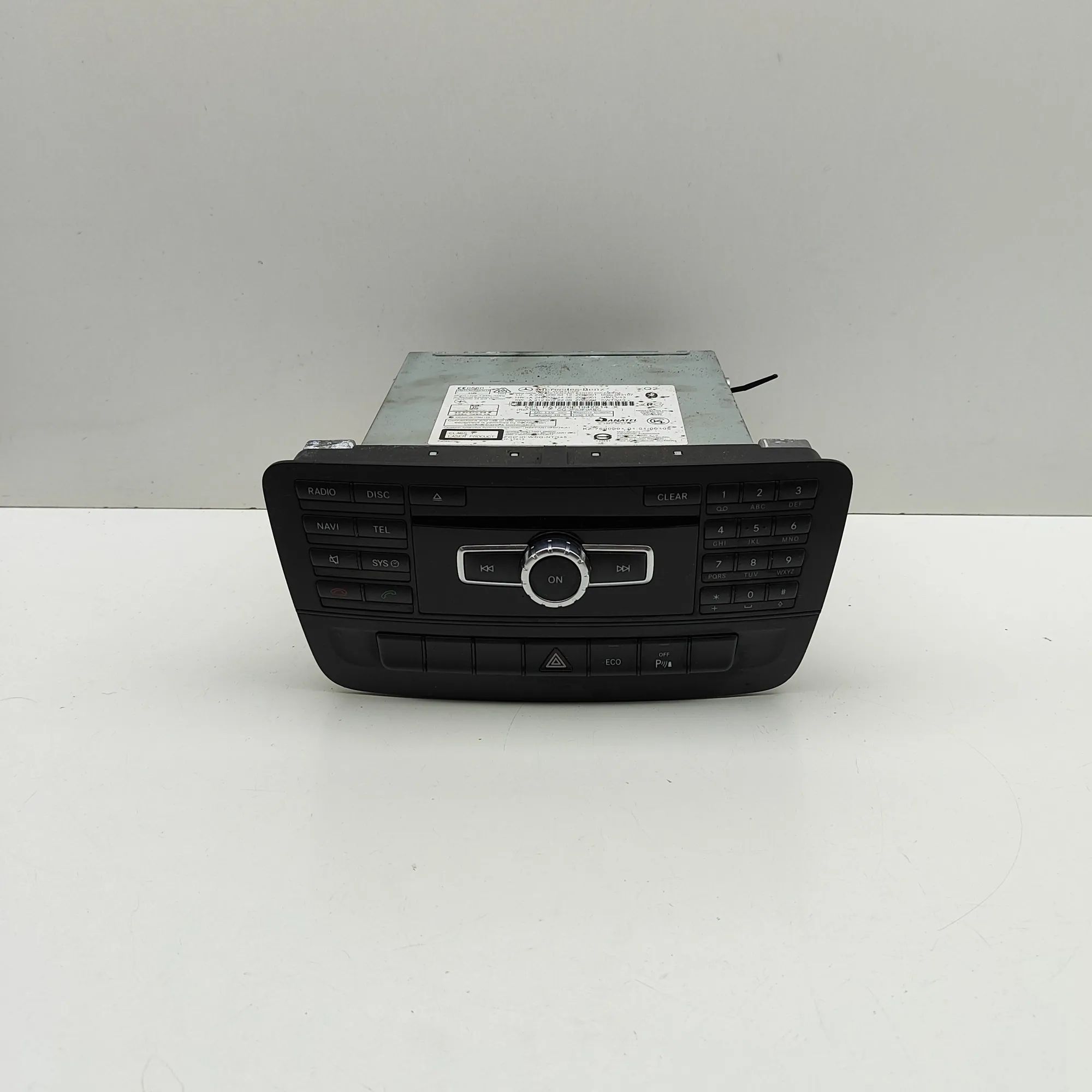 Mercedes-Benz A (W176) Radio / CD / navigation head unit Radio / CD / navigation head unit — MERCEDES BE...