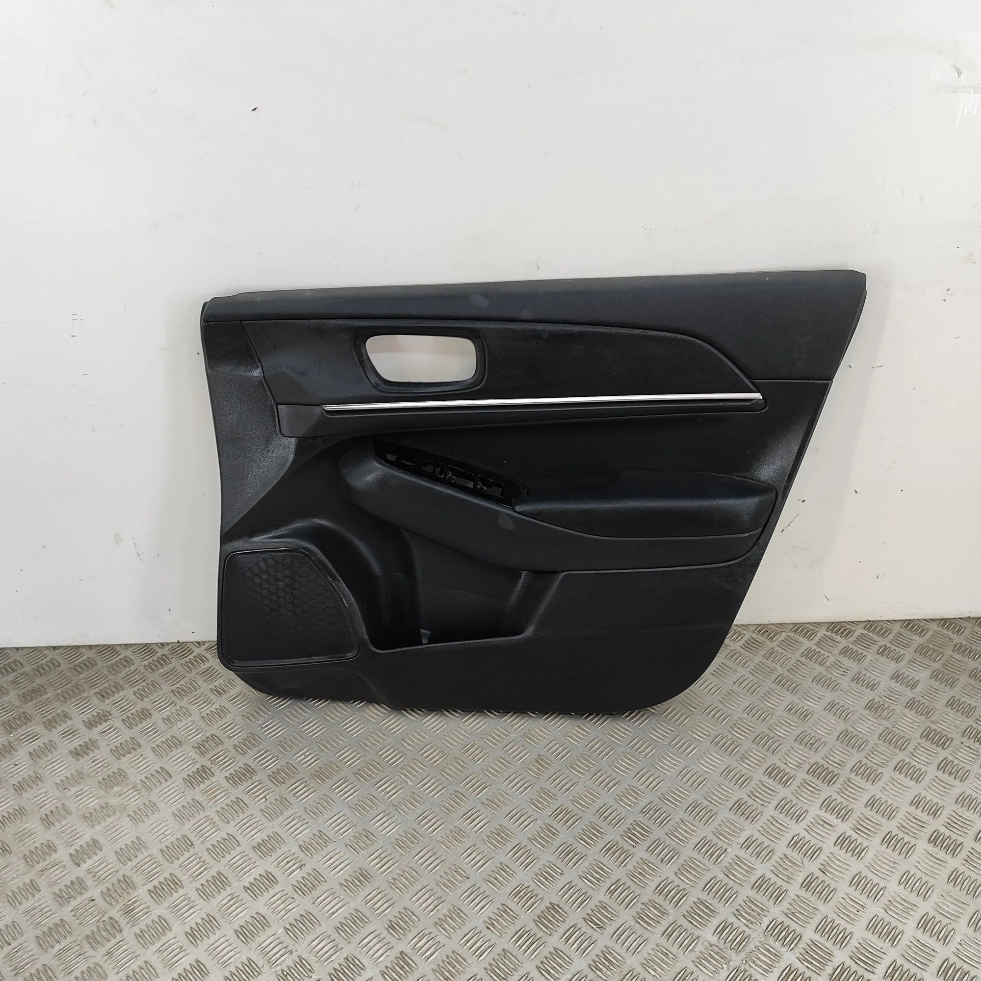 Honda HR-V / e:Ny1 Front Right Door Panel