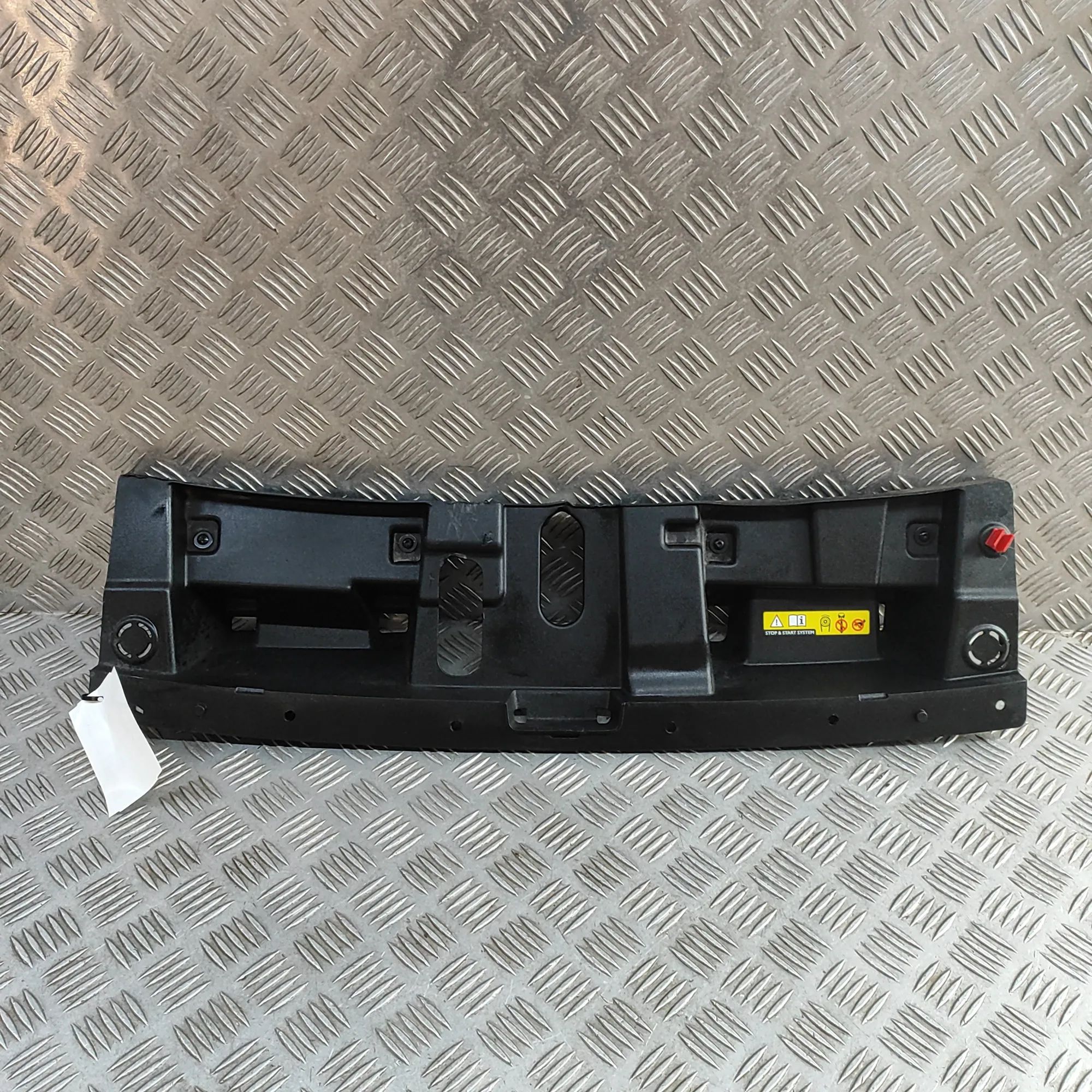 Jeep Avenger Slam Panel Frame Plastic Trim Slam Panel Frame Plastic Trim — JEEP AVENGER (J...