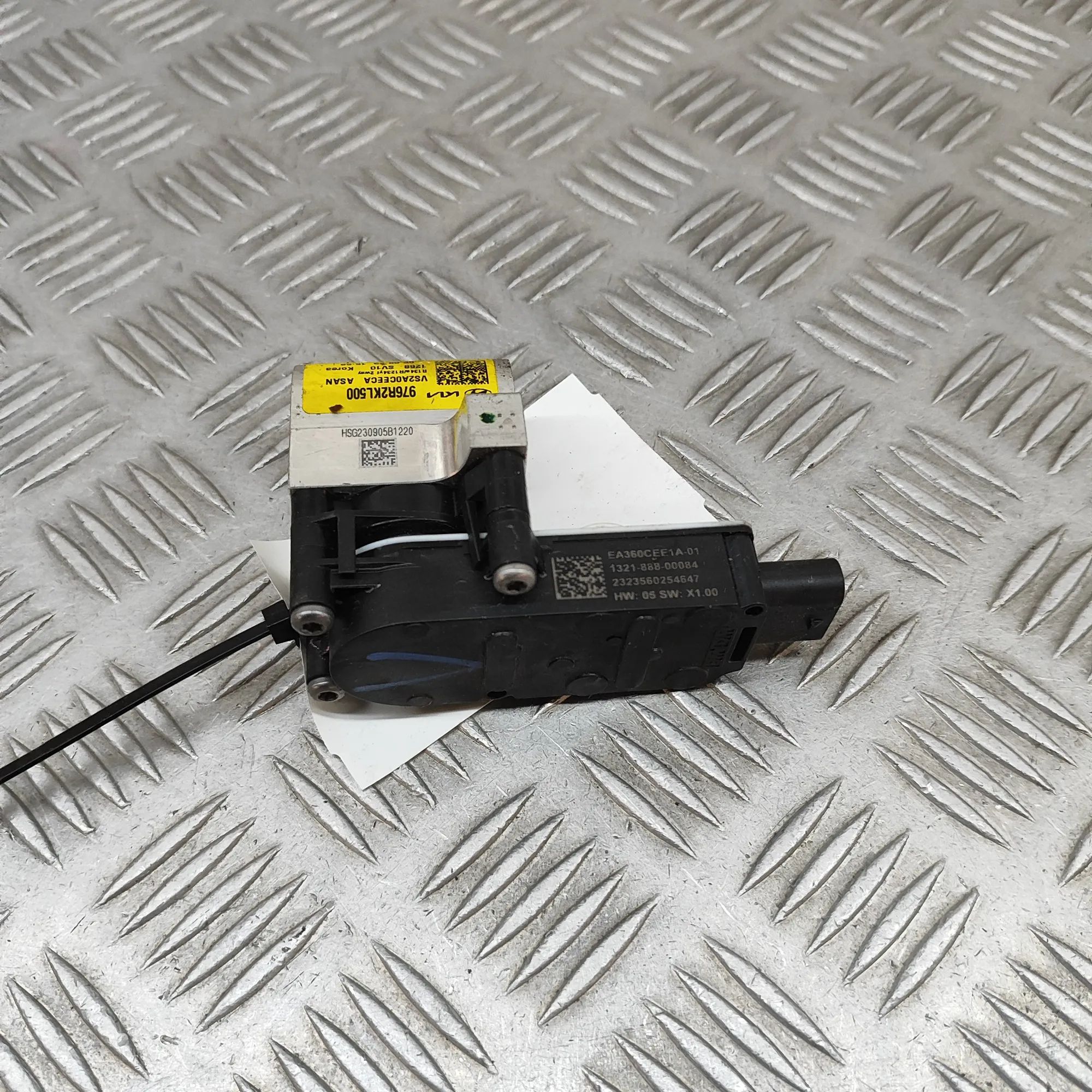 Hyundai Kona Air-conditioning expansion valve Air-conditioning expansion valve — HYUNDAI KONA...