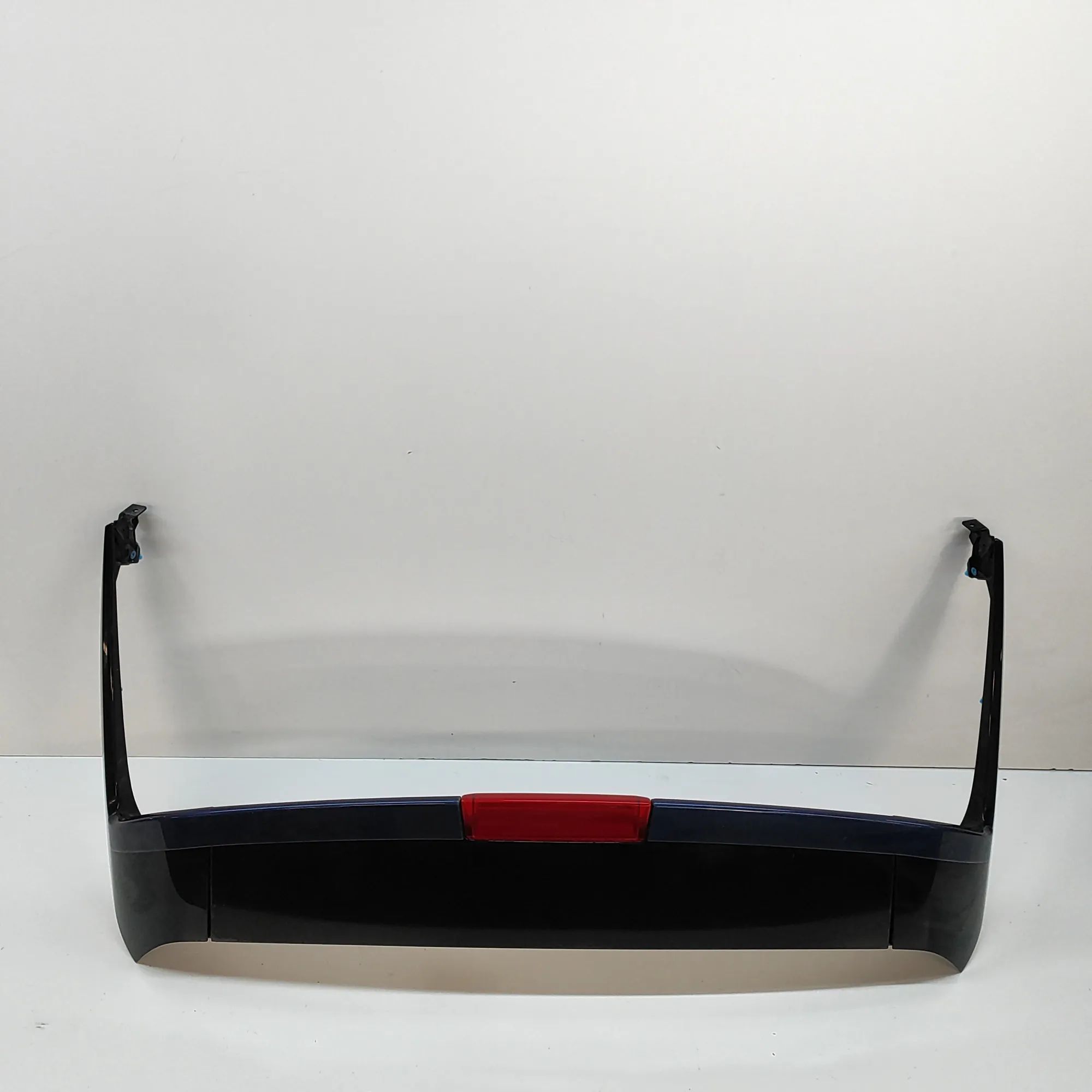 Nissan Leaf Tailgate Bootlid Spoiler Tailgate Bootlid Spoiler — NISSAN LEAF (ZE1) (2...