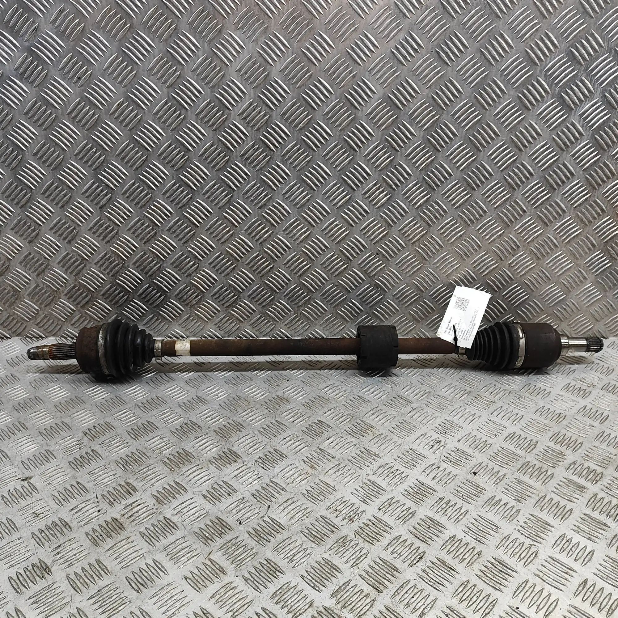 Fiat 500L (351, 352) Front Left Driveshaft Front Left Driveshaft — FIAT 500L (351_, 352_) ...